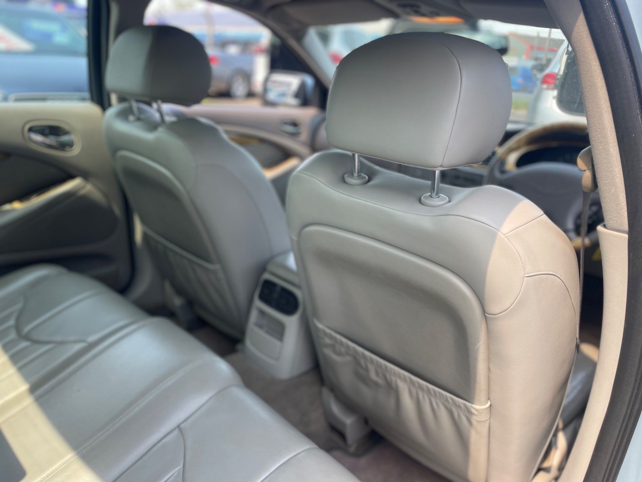 Jaguar S-Type 3.0 V6 SE 4dr 4dr Automatic 2001