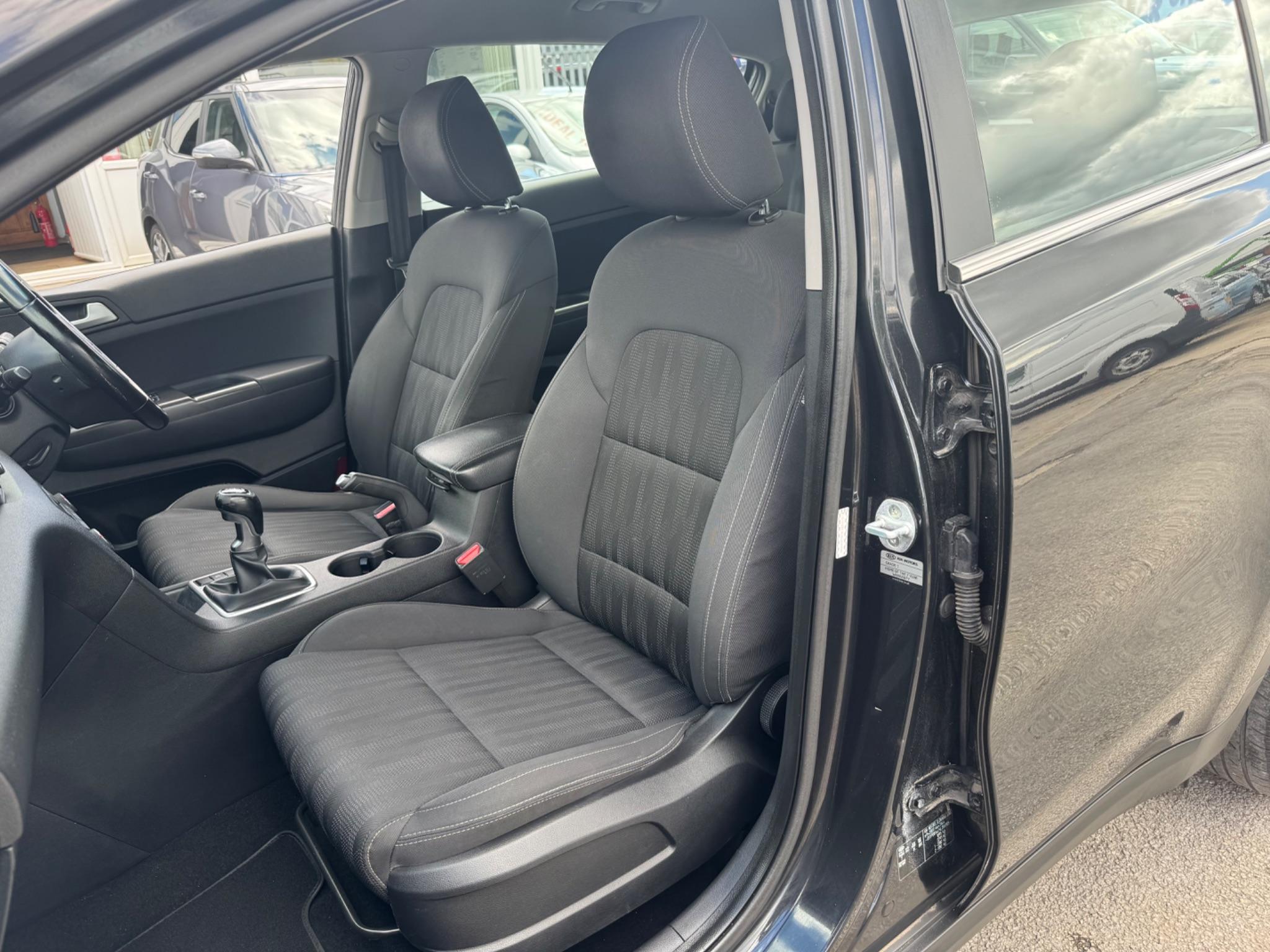 Kia Sportage 1.6 GDi 1 Euro 6 5dr 5dr Manual 2016