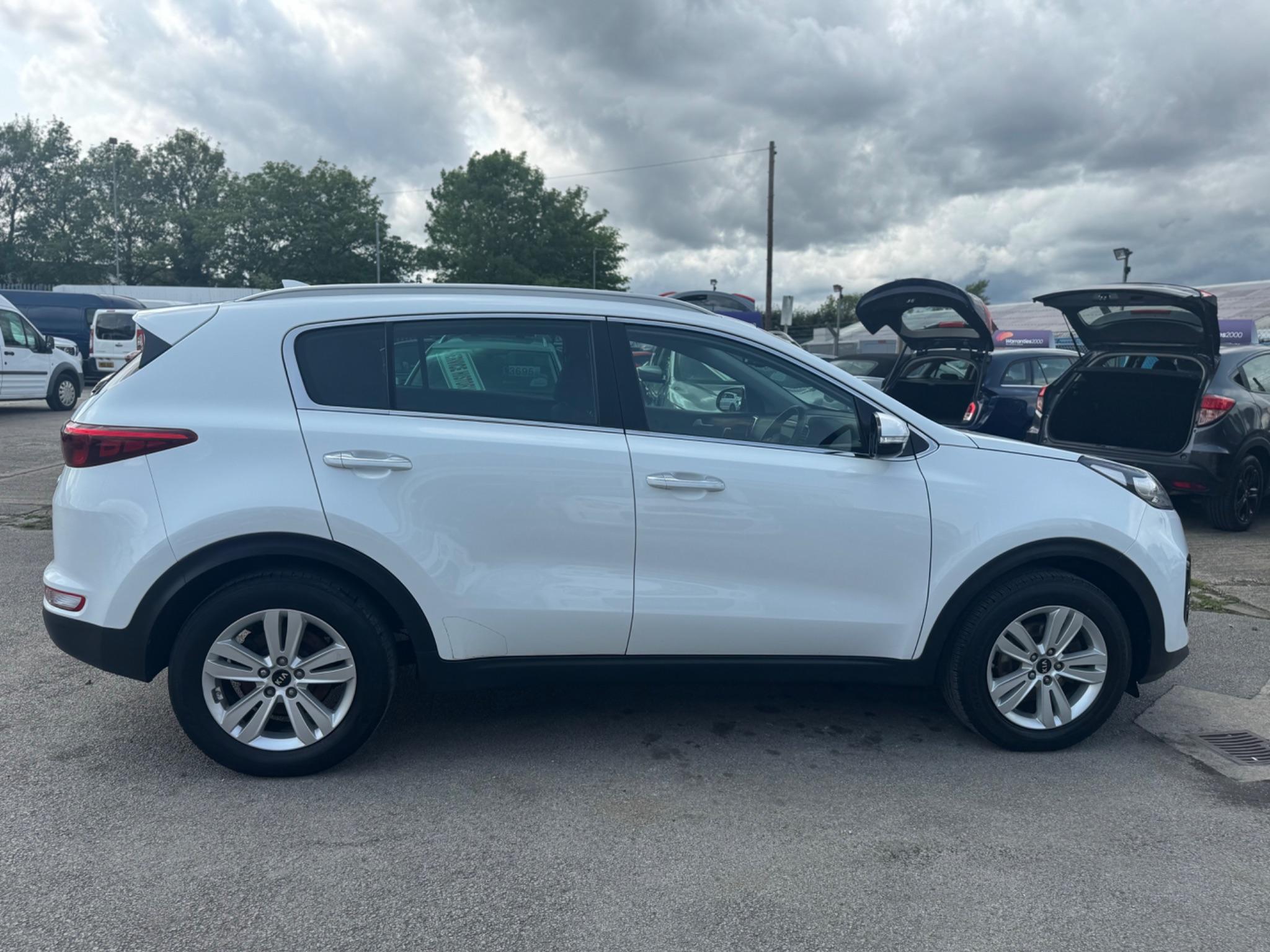 Kia Sportage 1.7 CRDi 2 Euro 6 (s/s) 5dr 5dr Manual 2016