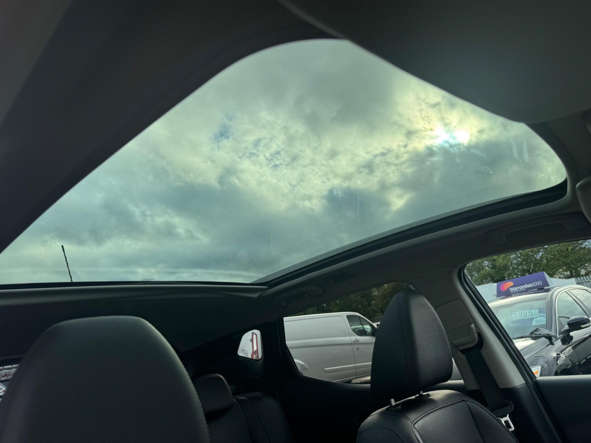 Nissan Qashqai 1.5 dCi Tekna 2WD Euro 5 (s/s) 5dr 5dr Manual 2014