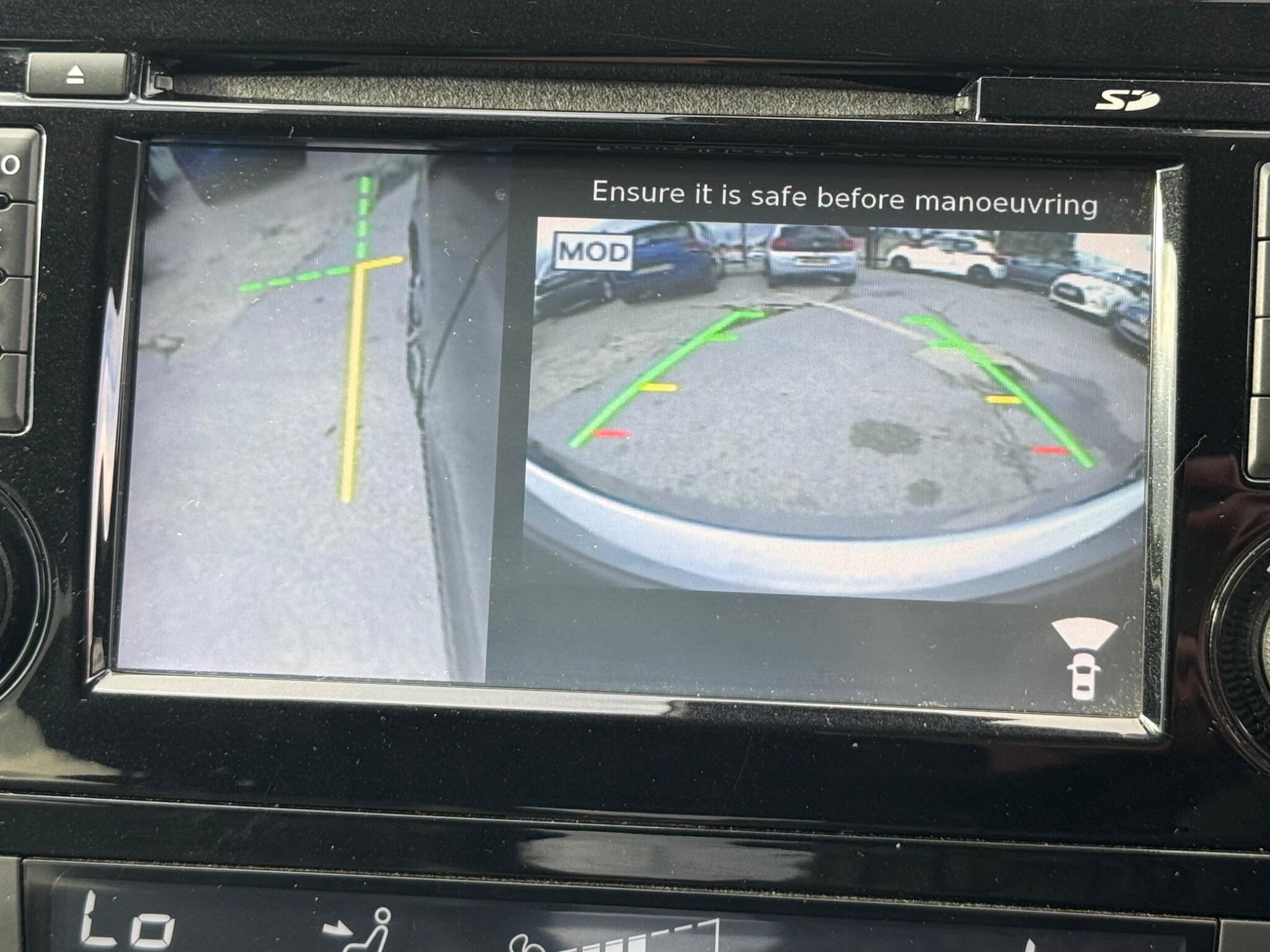 Nissan Qashqai 1.5 dCi Tekna 2WD Euro 5 (s/s) 5dr 5dr Manual 2014