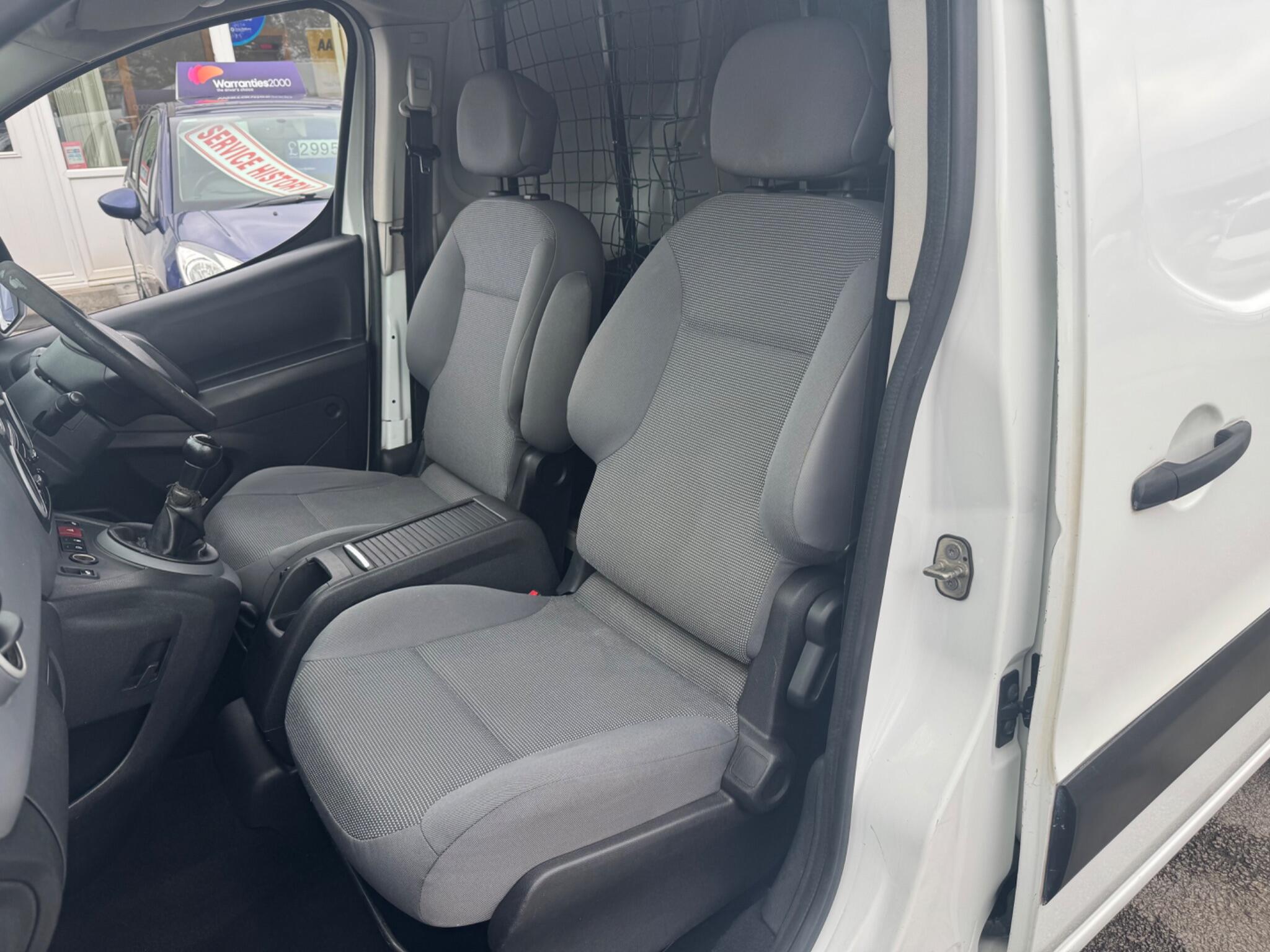 Peugeot Partner 1.6 HDi 850 S L1 4dr 4dr Manual 2011