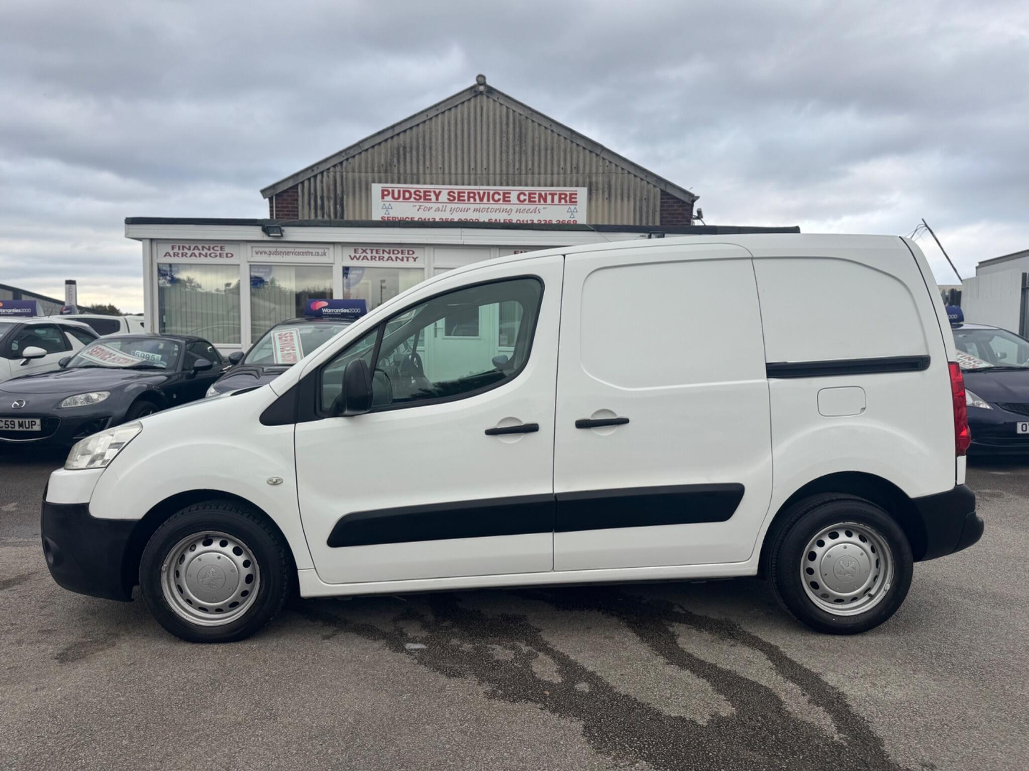 Peugeot Partner 1.6 HDi 850 S L1 4dr 4dr Manual 2011