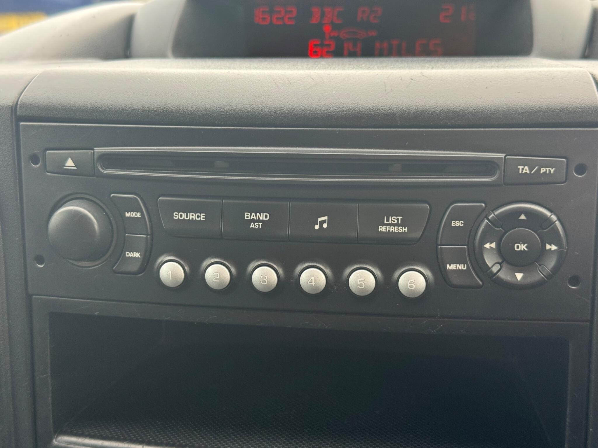 Peugeot Partner 1.6 HDi 850 S L1 4dr 4dr Manual 2011