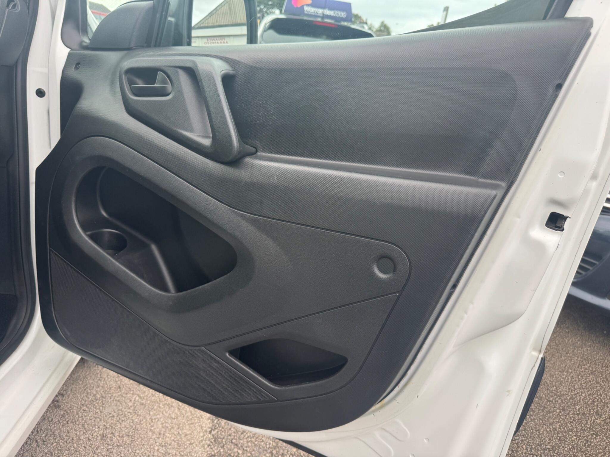 Peugeot Partner 1.6 HDi 850 S L1 4dr 4dr Manual 2011