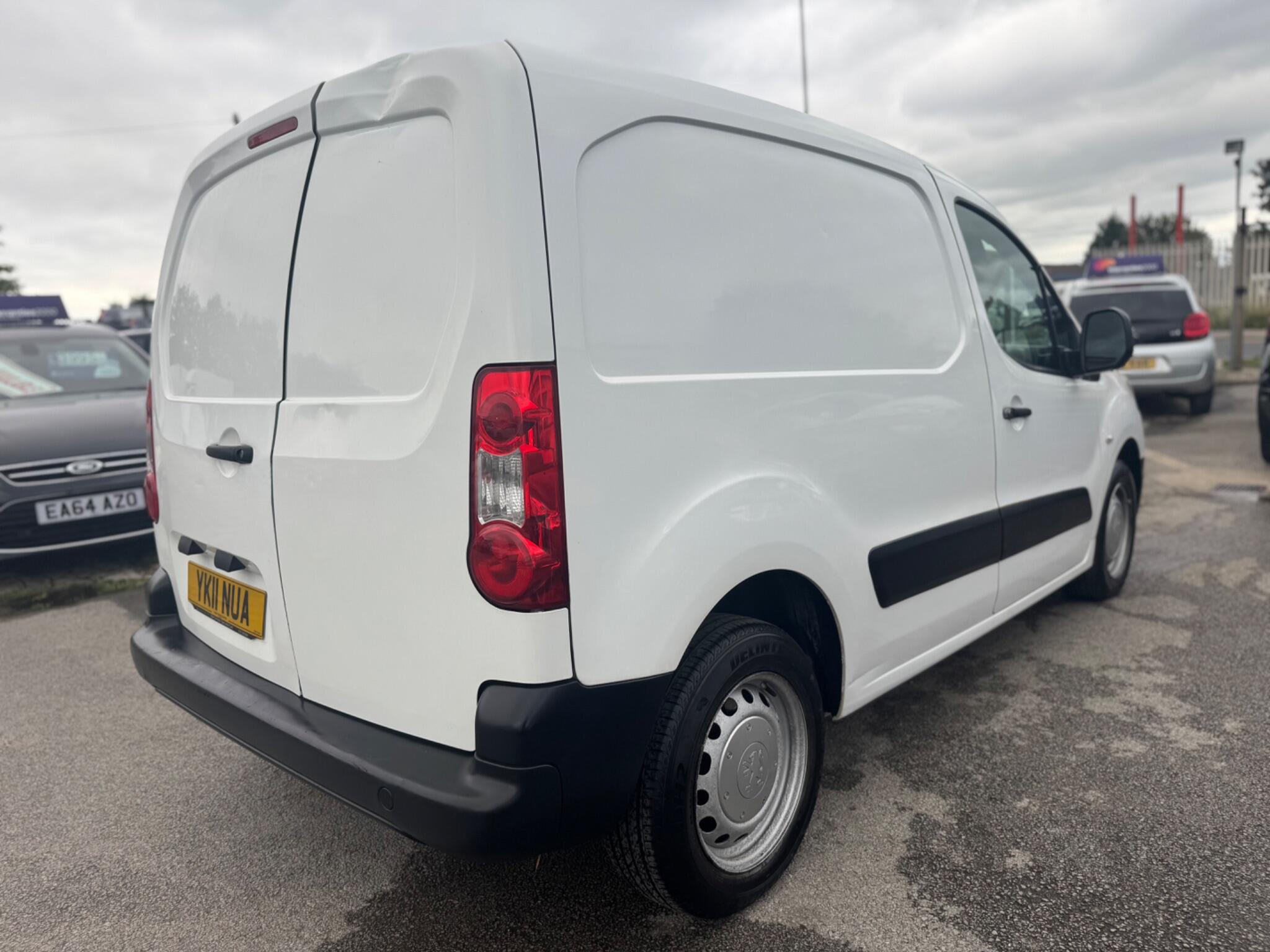 Peugeot Partner 1.6 HDi 850 S L1 4dr 4dr Manual 2011