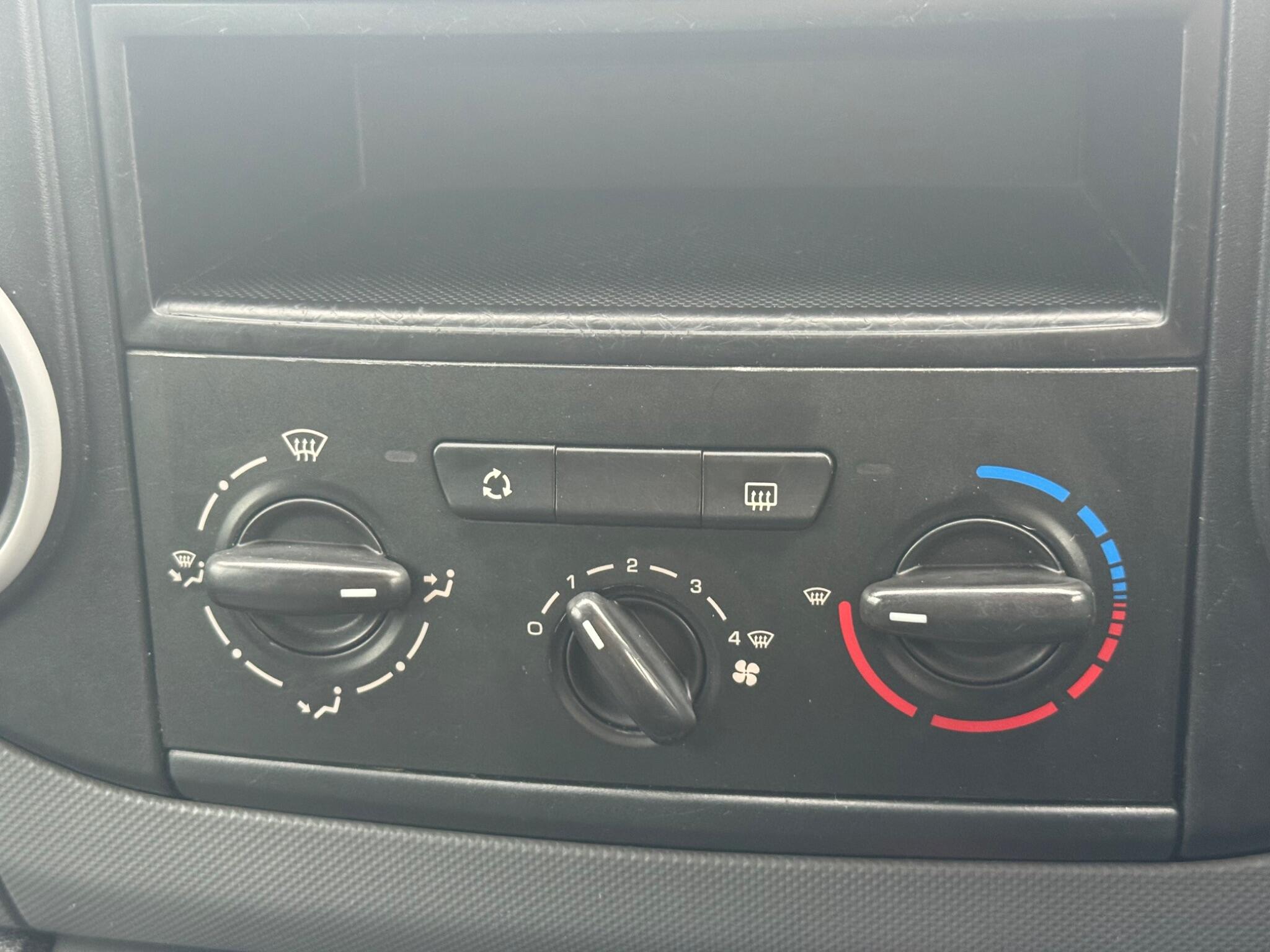 Peugeot Partner 1.6 HDi 850 S L1 4dr 4dr Manual 2011