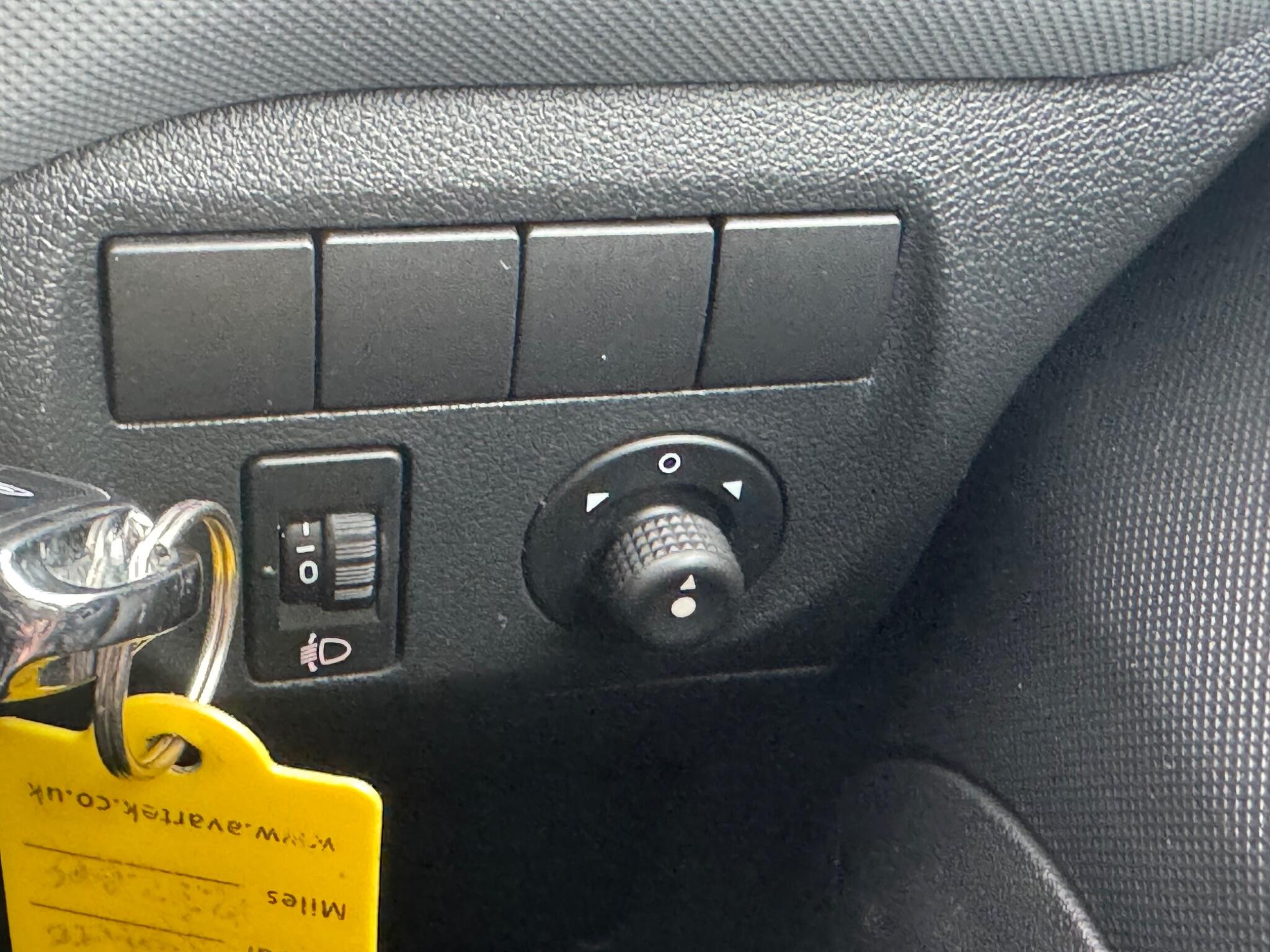 Peugeot Partner 1.6 HDi 850 S L1 4dr 4dr Manual 2011