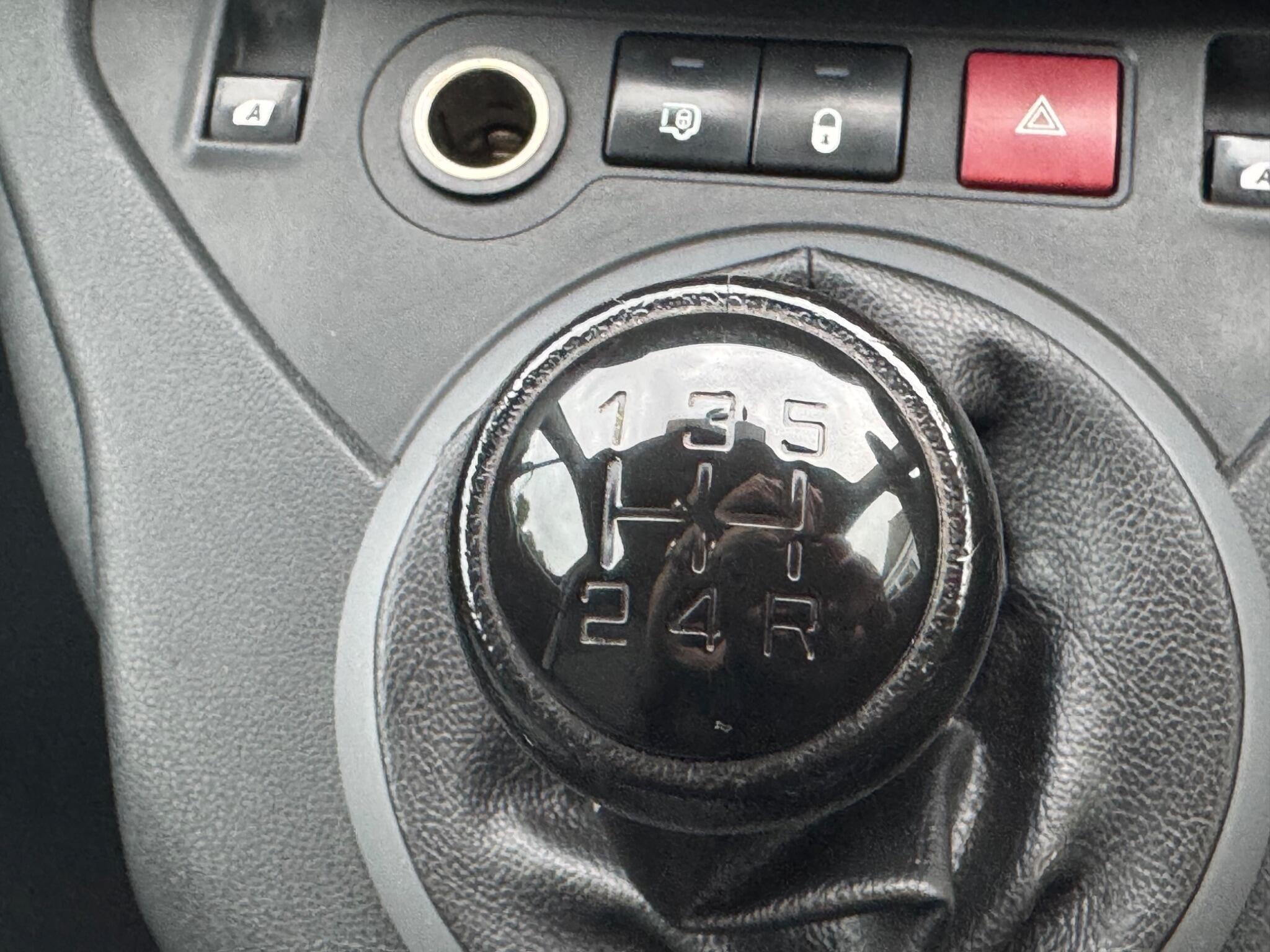 Peugeot Partner 1.6 HDi 850 S L1 4dr 4dr Manual 2011