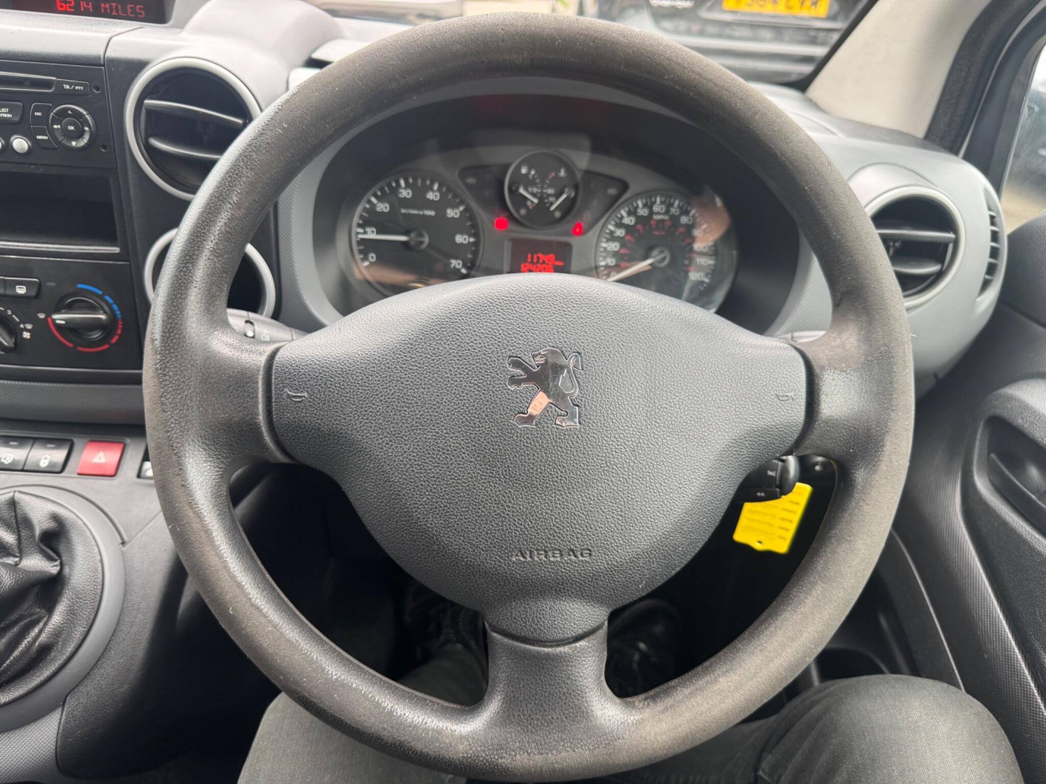 Peugeot Partner 1.6 HDi 850 S L1 4dr 4dr Manual 2011