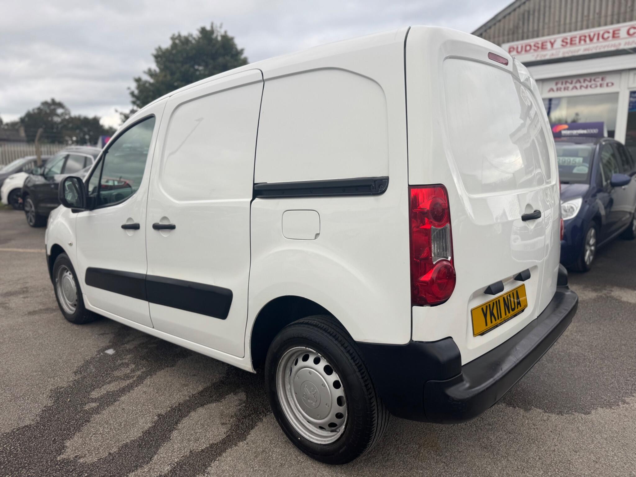 Peugeot Partner 1.6 HDi 850 S L1 4dr 4dr Manual 2011