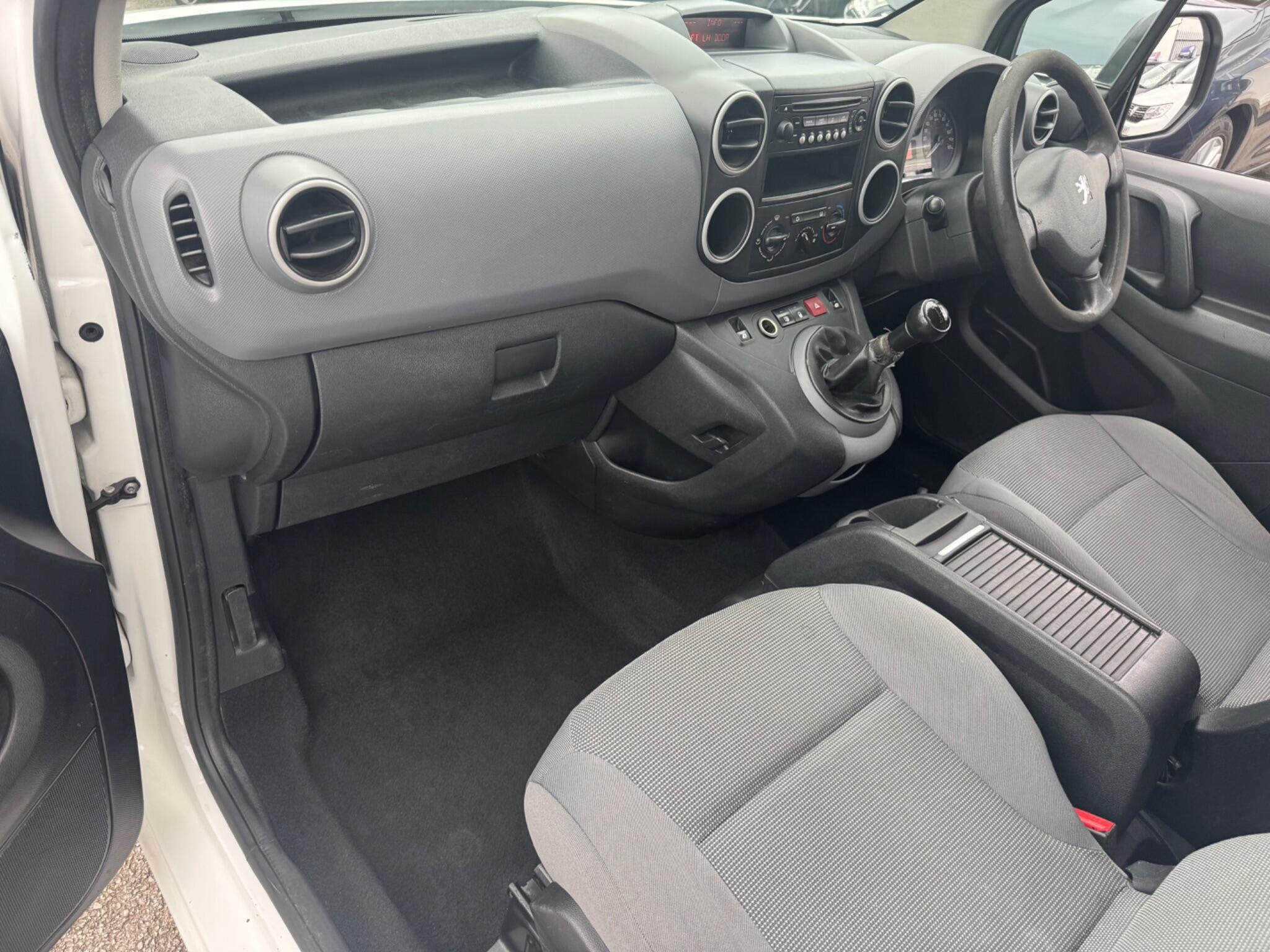 Peugeot Partner 1.6 HDi 850 S L1 4dr 4dr Manual 2011