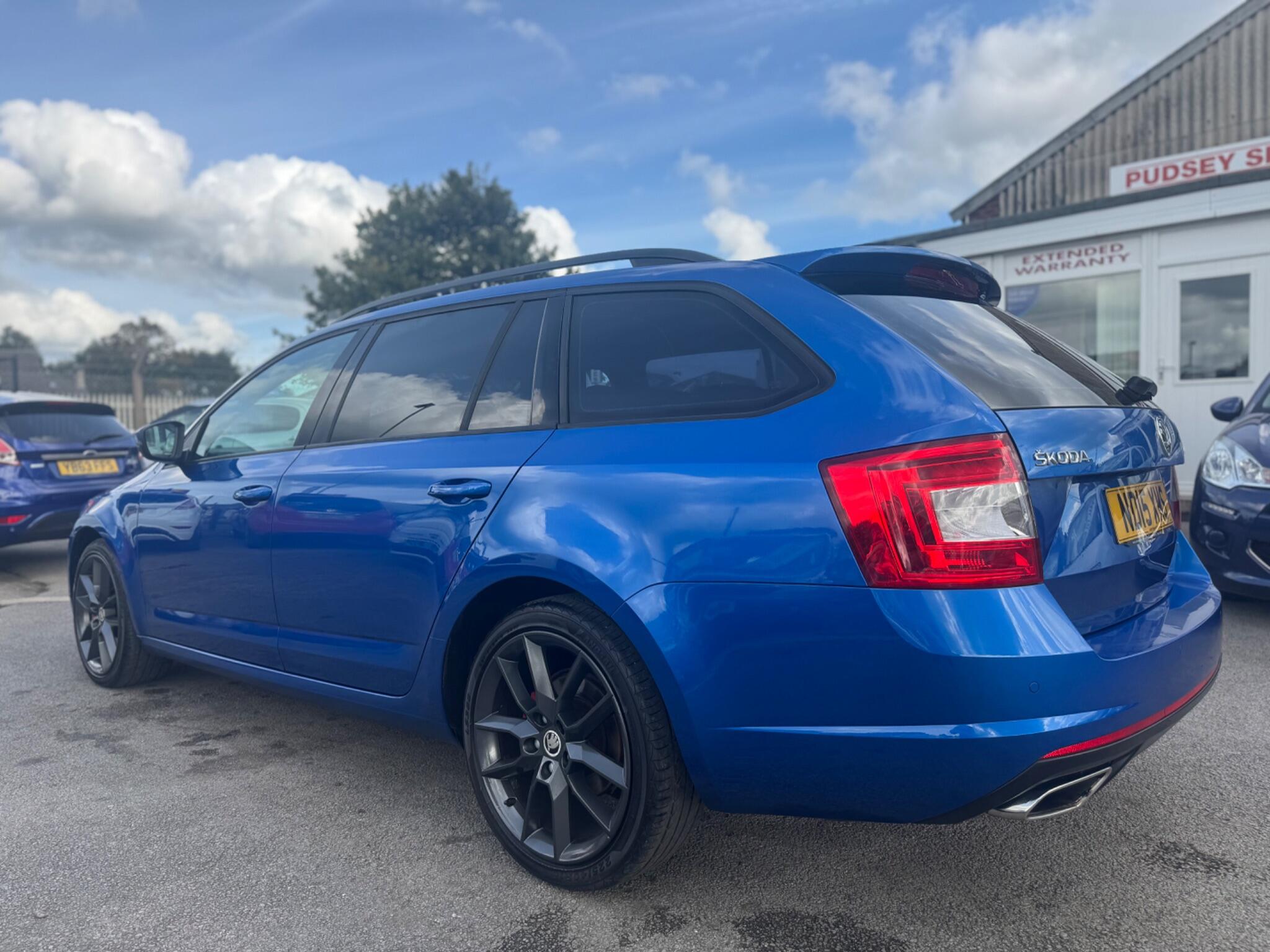 Skoda Octavia 2.0 TDI vRS Estate 5dr Diesel Manual Euro 6 (s/s) (SNav) (184 ps) 5dr Manual 2015