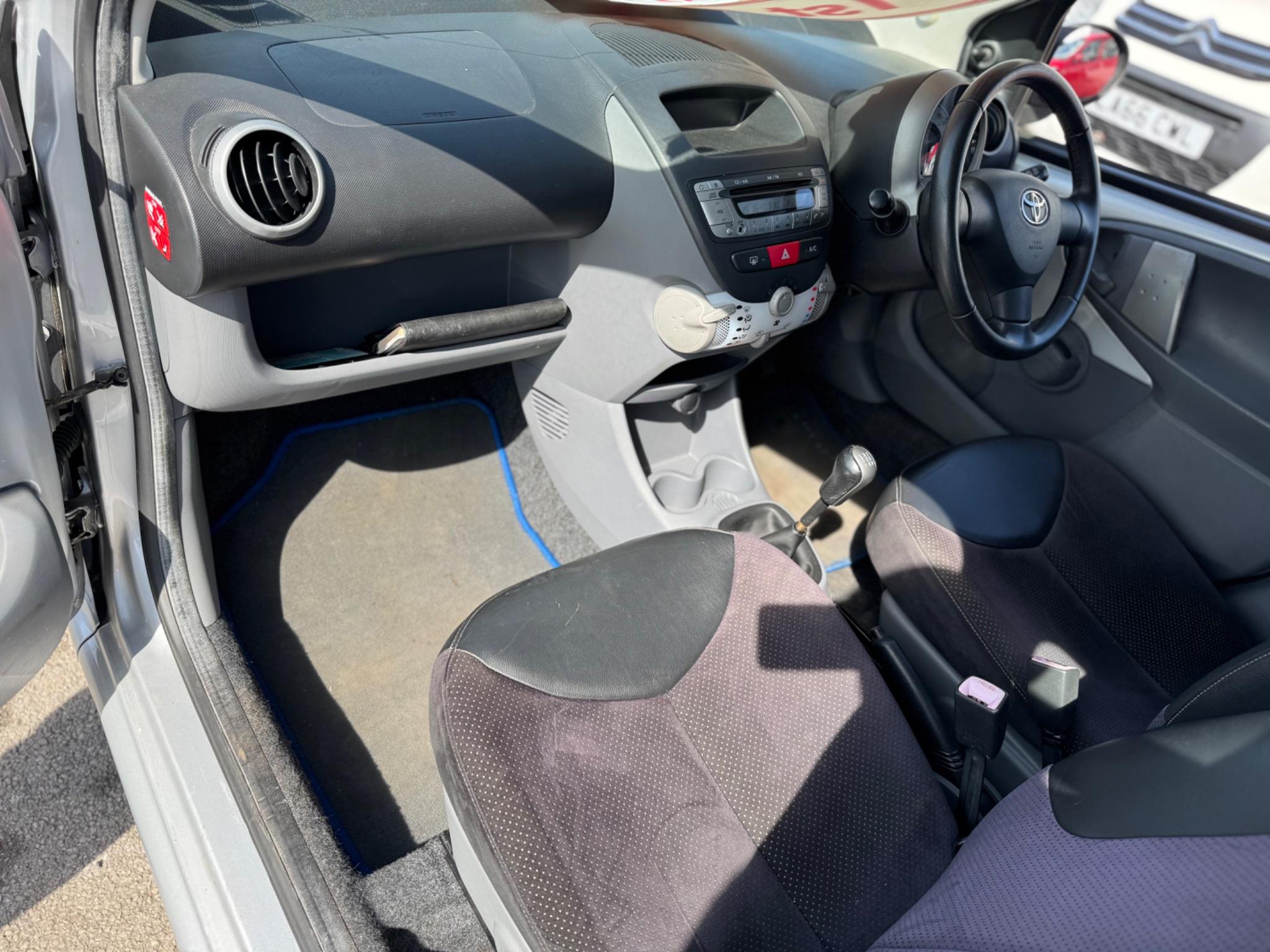 Toyota Aygo 1.0 VVT-i Platinum Euro 4 5dr 5dr Manual 2009