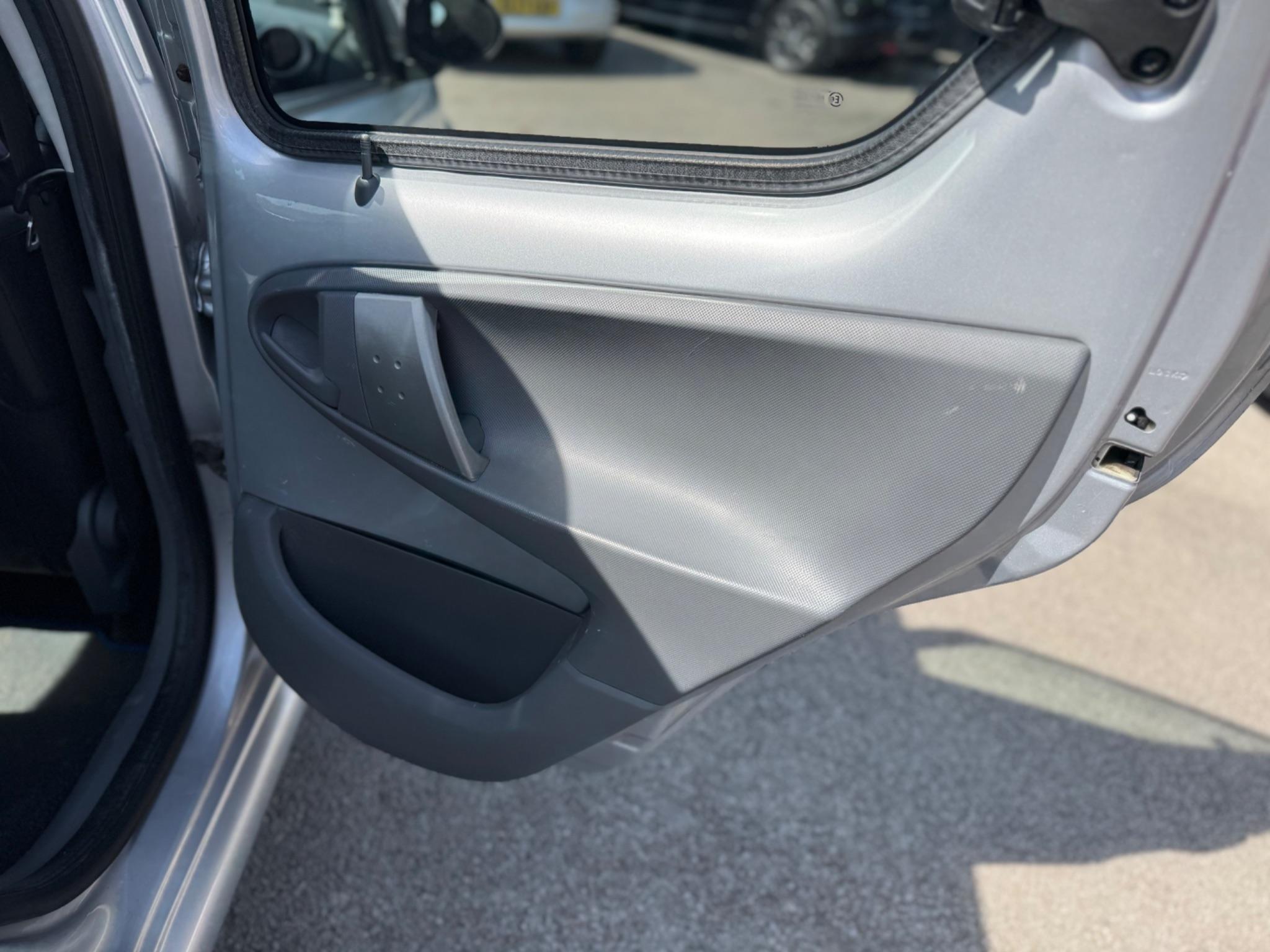 Toyota Aygo 1.0 VVT-i Platinum Euro 4 5dr 5dr Manual 2009