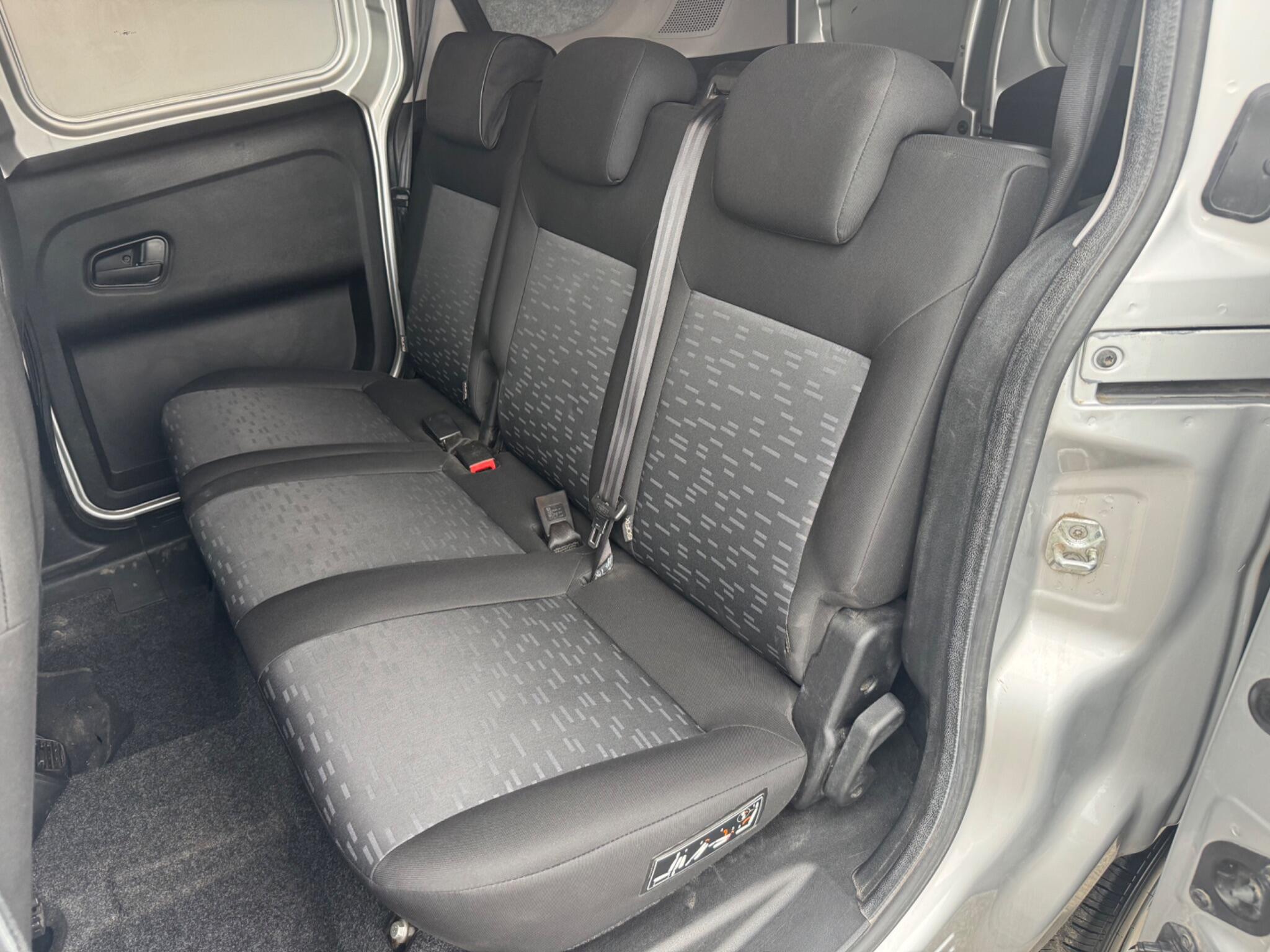 Vauxhall Combo 1.6 CDTi 2300 16v Sportive FWD L1 H1 (s/s) 3dr 3dr Manual 2016