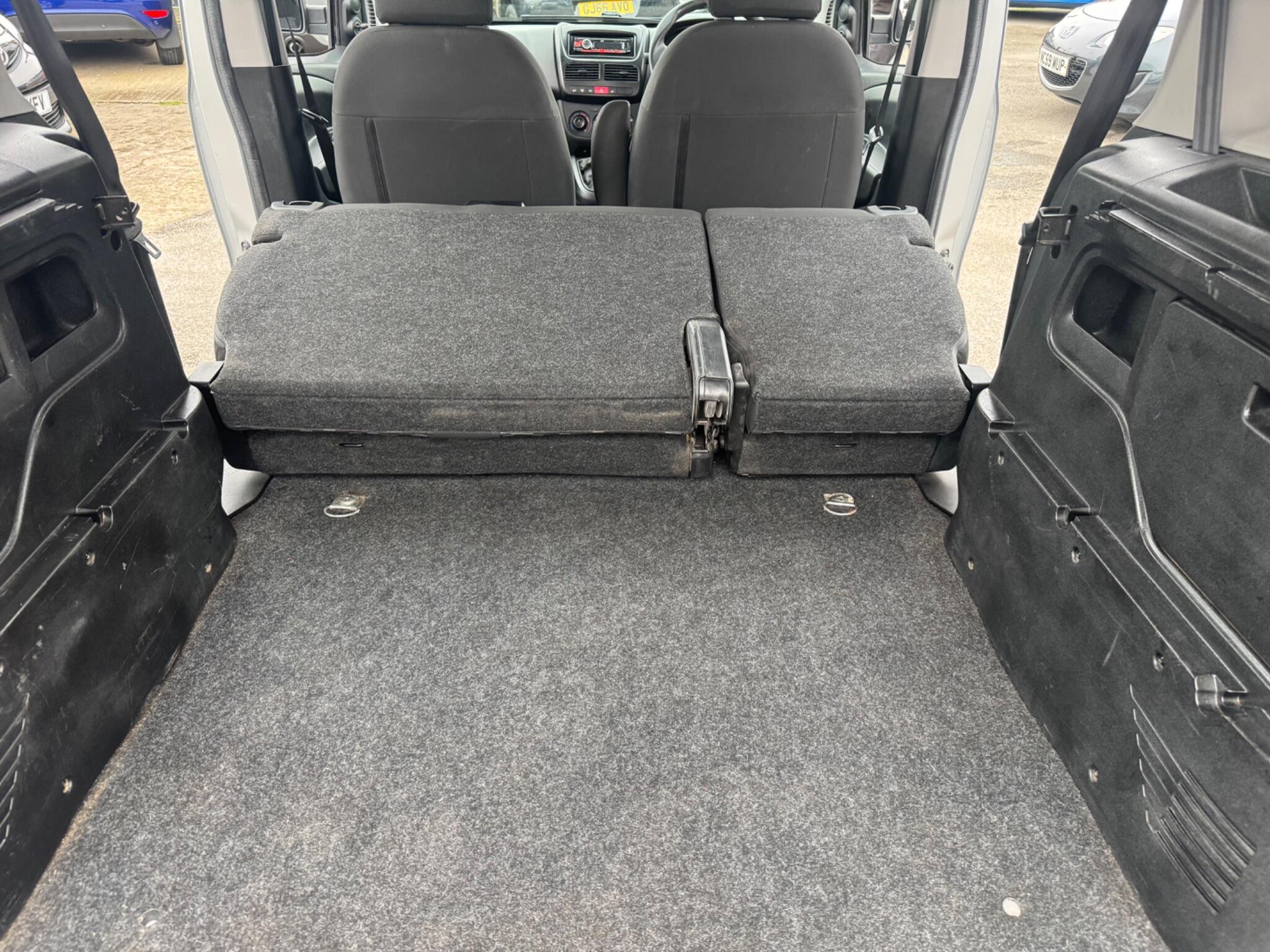 Vauxhall Combo 1.6 CDTi 2300 16v Sportive FWD L1 H1 (s/s) 3dr 3dr Manual 2016