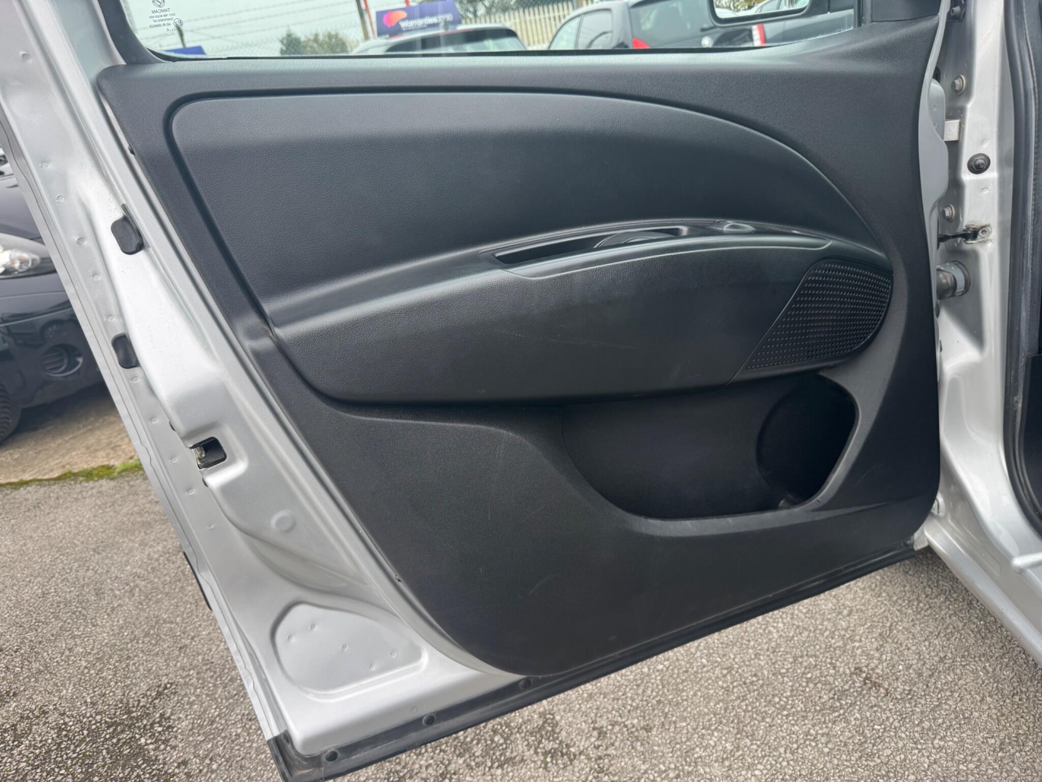 Vauxhall Combo 1.6 CDTi 2300 16v Sportive FWD L1 H1 (s/s) 3dr 3dr Manual 2016