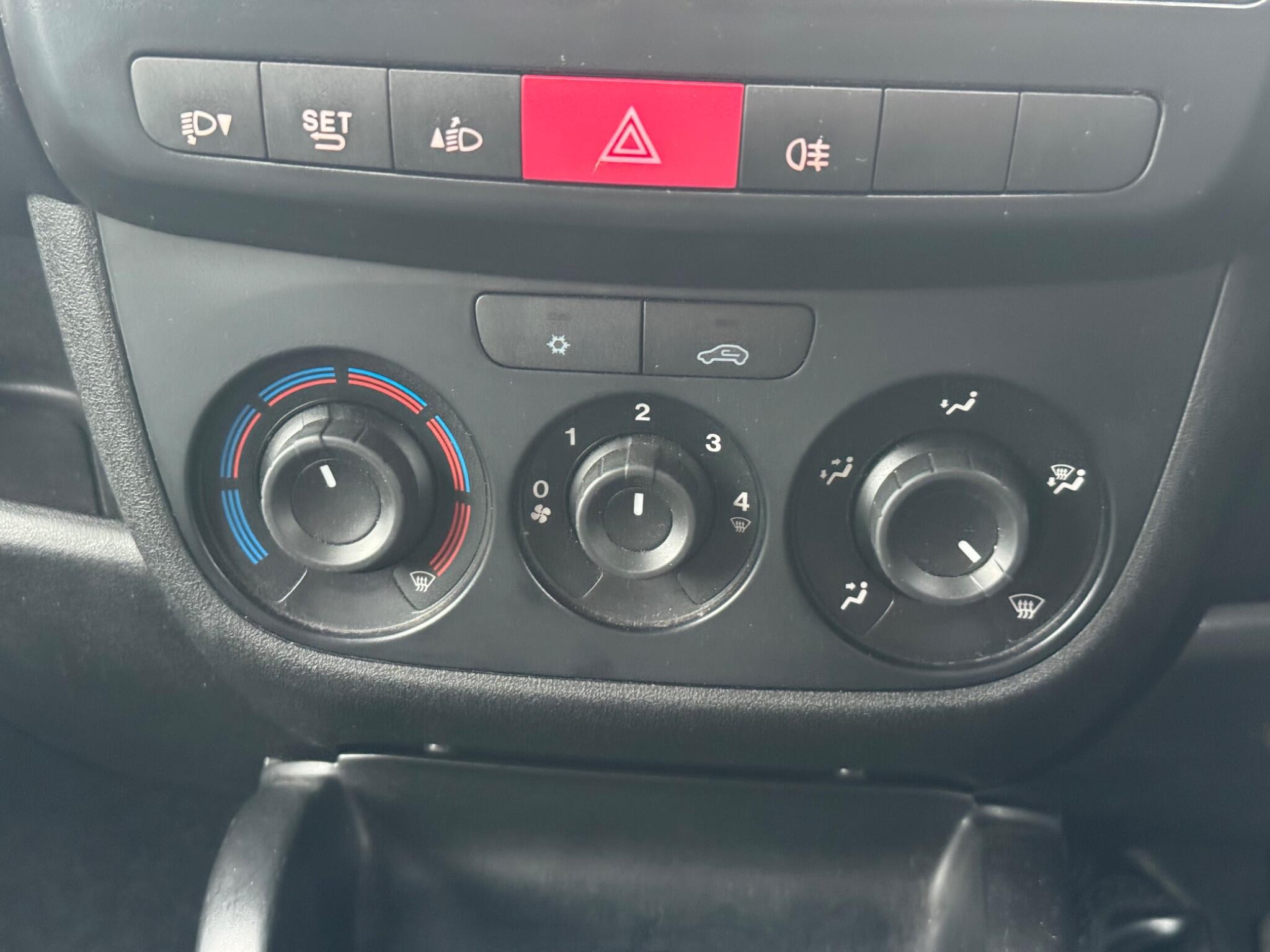 Vauxhall Combo 1.6 CDTi 2300 16v Sportive FWD L1 H1 (s/s) 3dr 3dr Manual 2016