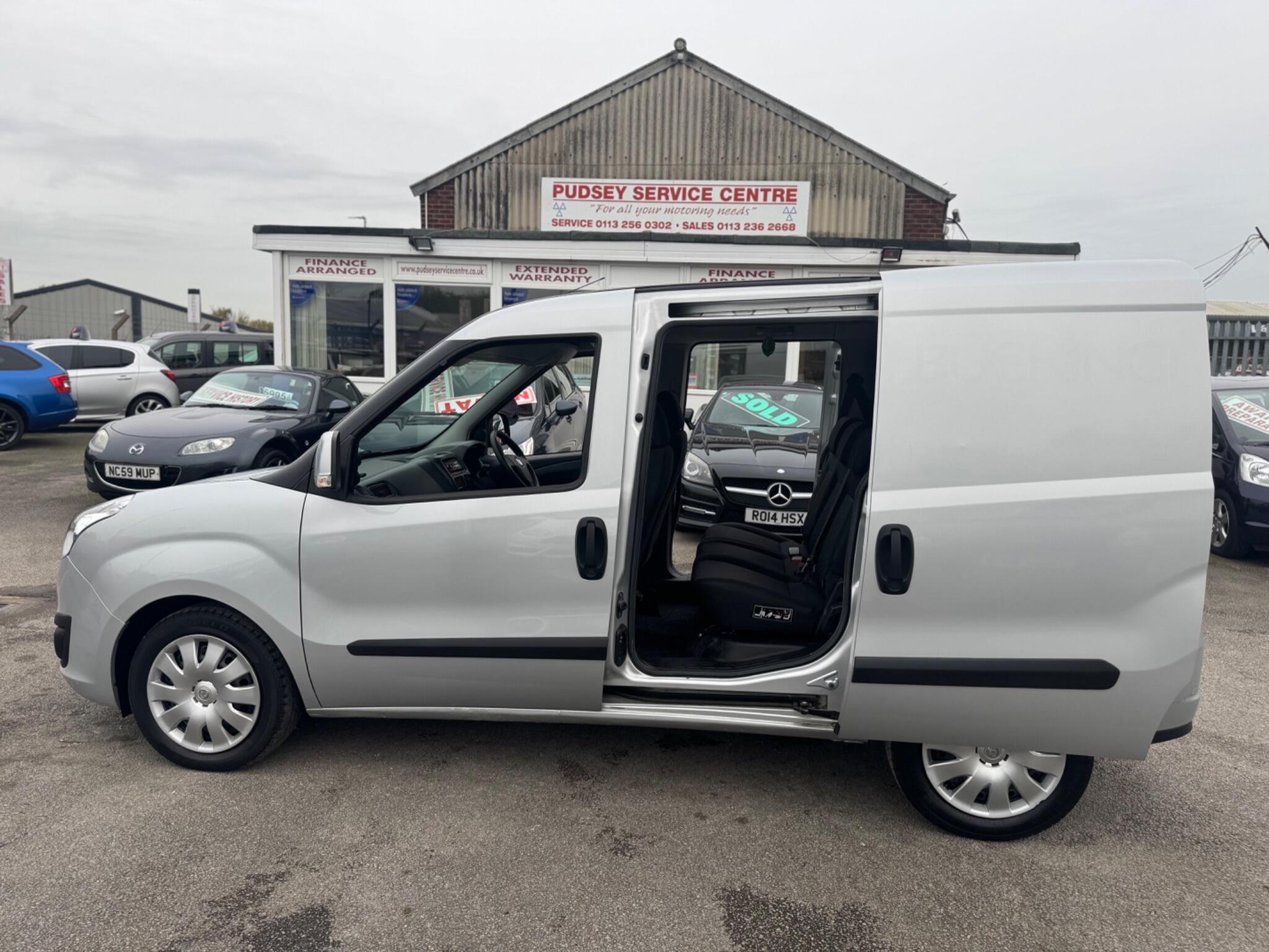 Vauxhall Combo 1.6 CDTi 2300 16v Sportive FWD L1 H1 (s/s) 3dr 3dr Manual 2016