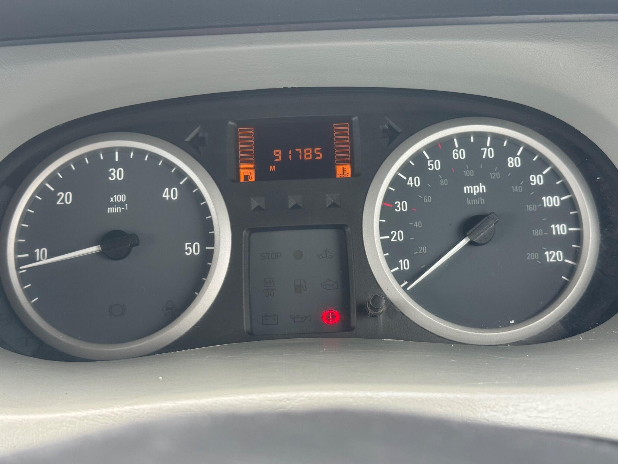 Vauxhall Vivaro 2.0 2900 CDTi Sportive Crew Van FWD L3 5dr 5dr Manual 2008