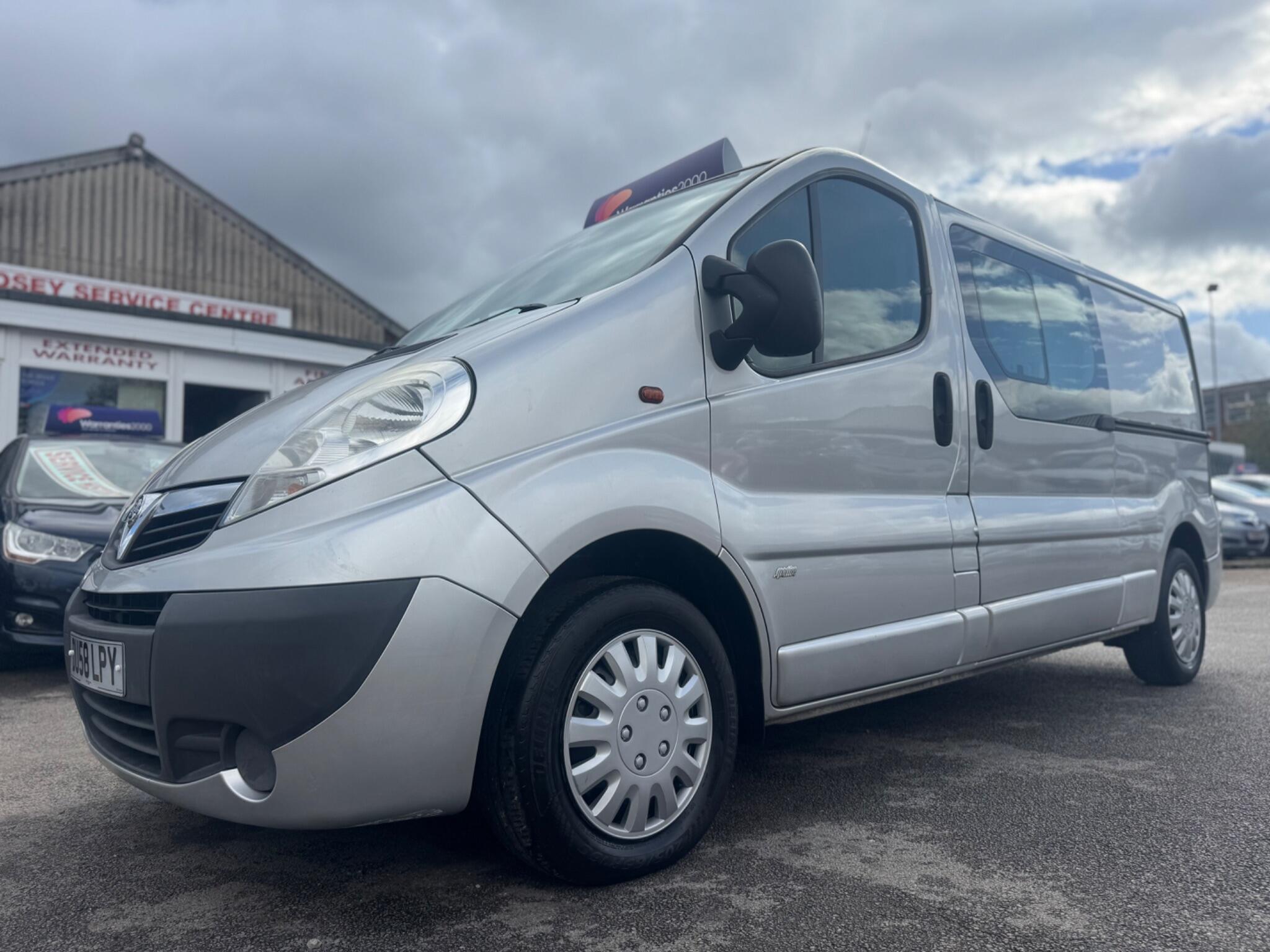 Vauxhall Vivaro 2.0 2900 CDTi Sportive Crew Van FWD L3 5dr 5dr Manual 2008