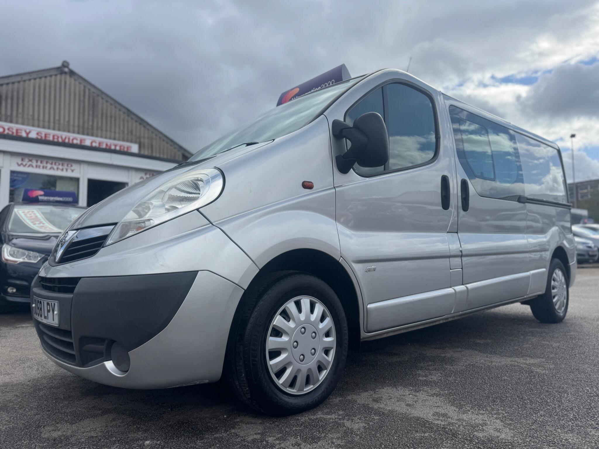 Vauxhall Vivaro 2.0 2900 CDTi Sportive Crew Van FWD L3 5dr 5dr Manual 2008
