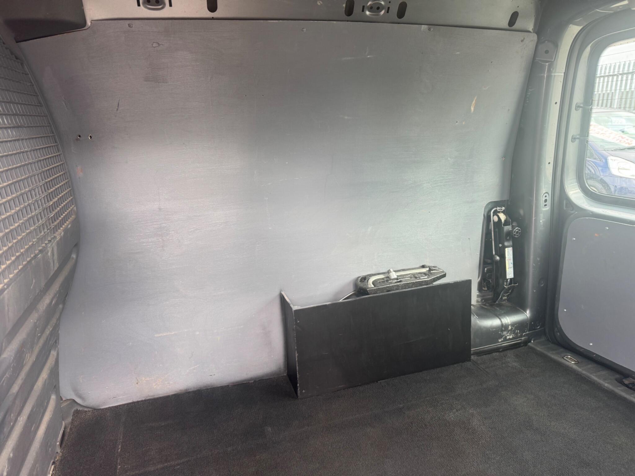 Volkswagen Caddy 1.6 TDI C20 Trendline L1 H1 4dr 4dr Manual 2014