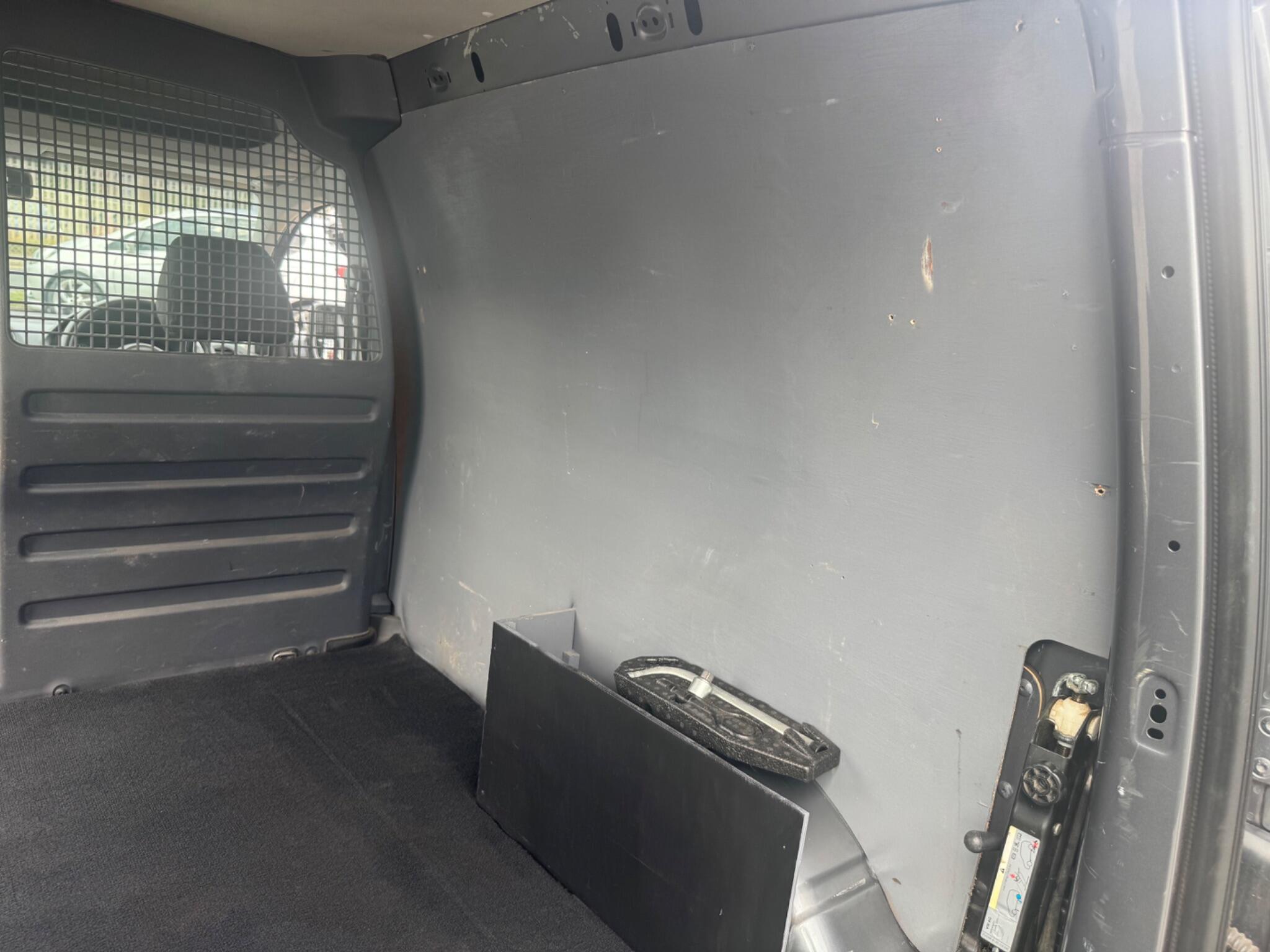 Volkswagen Caddy 1.6 TDI C20 Trendline L1 H1 4dr 4dr Manual 2014