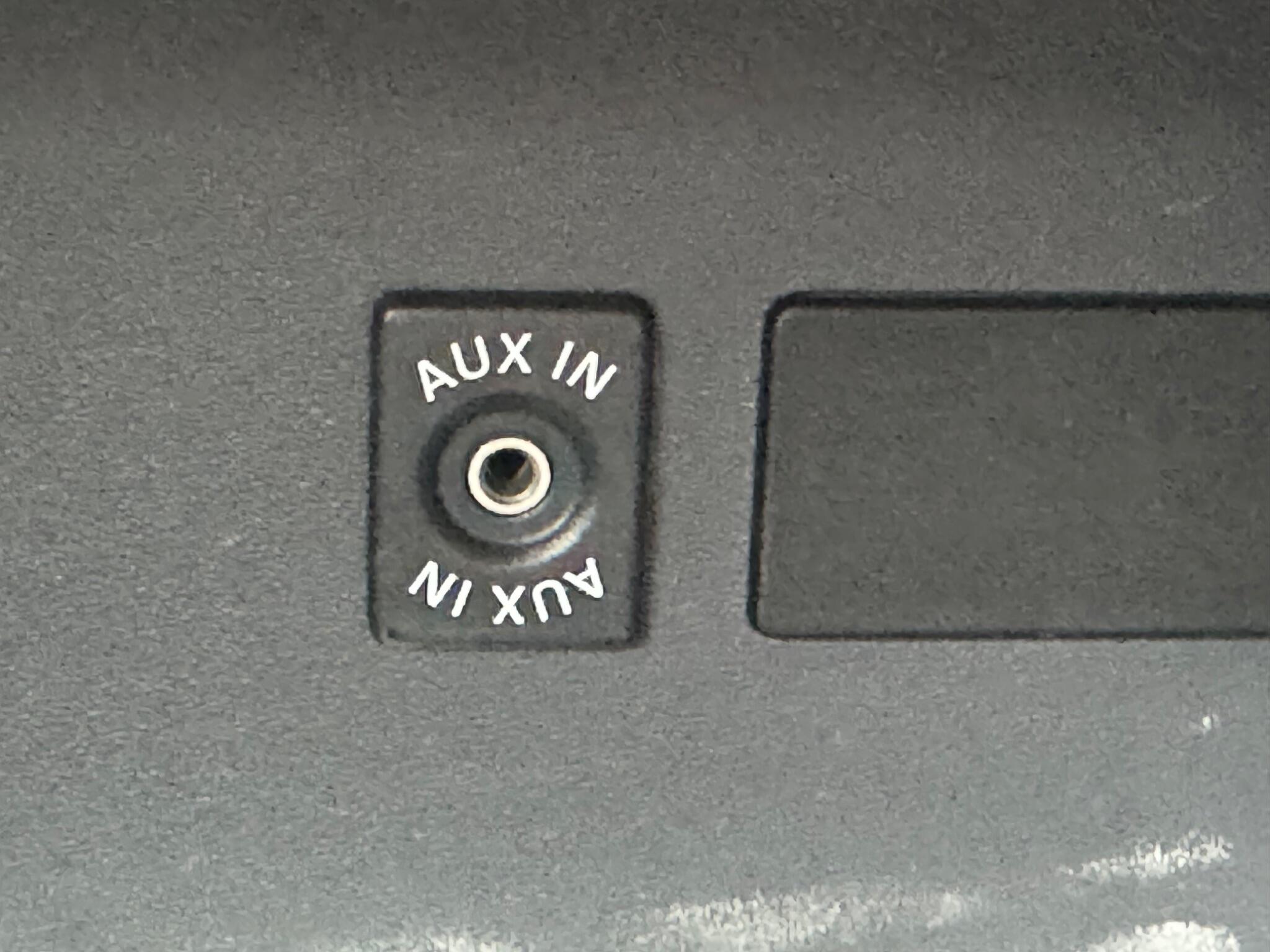 Volkswagen Caddy 1.6 TDI C20 Trendline L1 H1 4dr 4dr Manual 2014