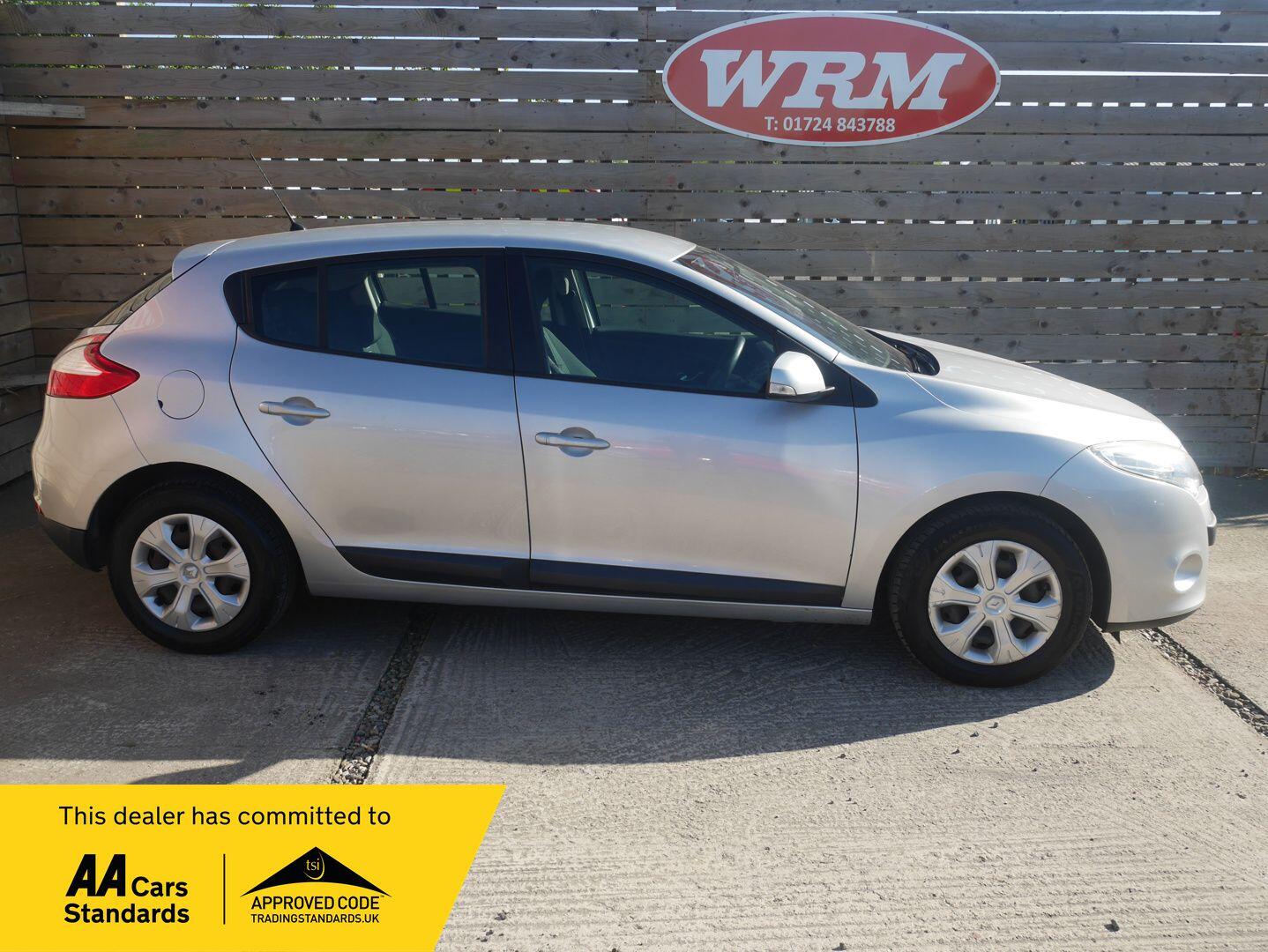 2010 Renault Megane 1.6 16V Expression Hatchback 5dr Petrol Manual Euro 4 (100 ps)