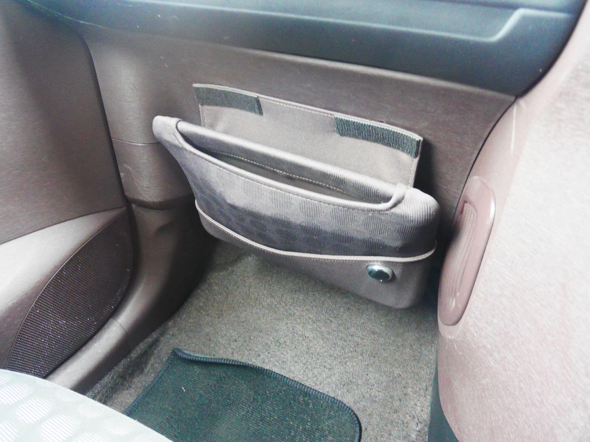 Toyota IQ 1.0 VVT-i Euro 4 3dr 3dr Manual 2010