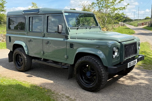 Land Rover DEFENDER 110