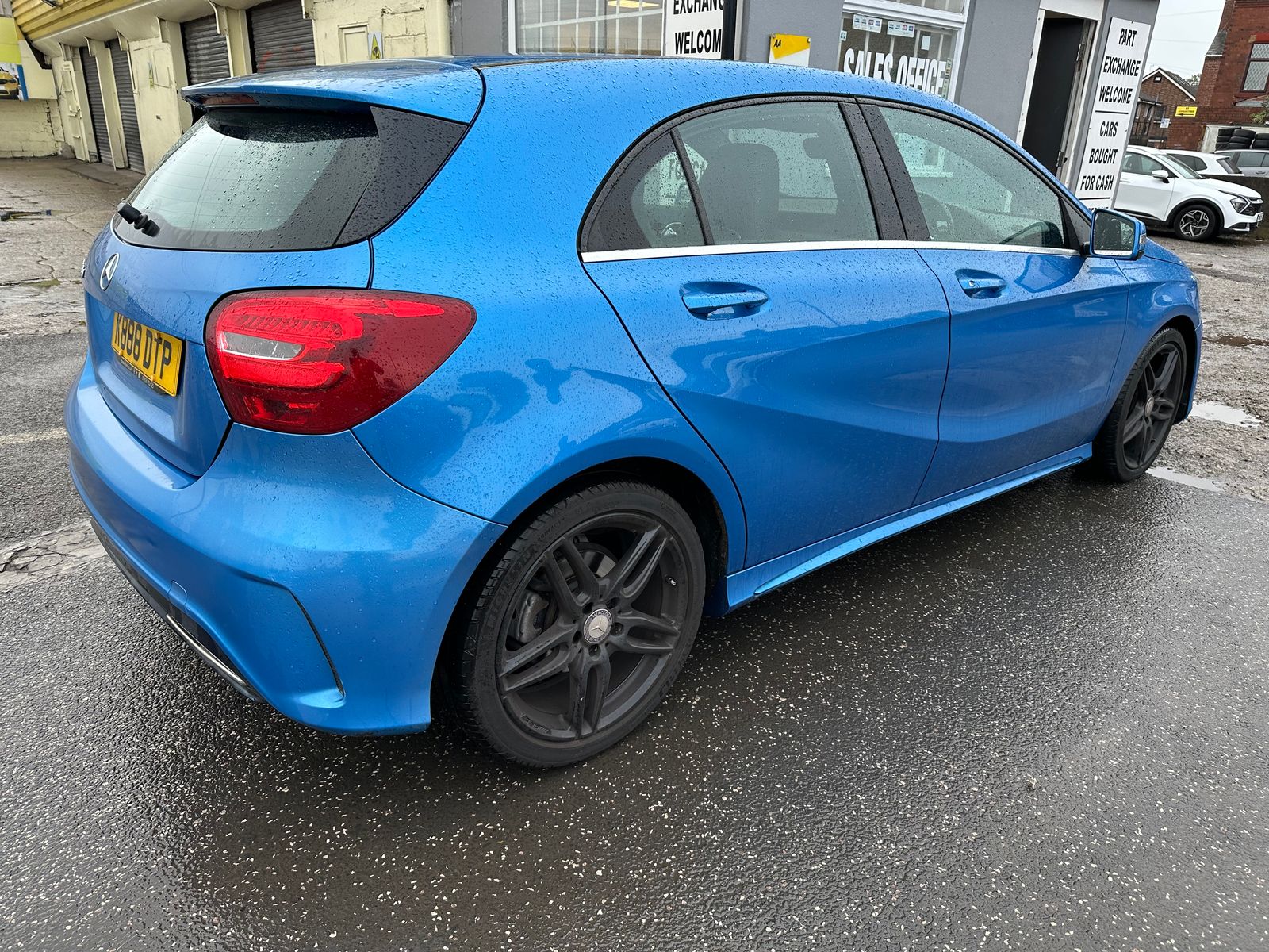 Mercedes-Benz A-CLASS 1.5L A 180 D AMG Line Auto Hatchback 5dr Diesel Automatic Euro 6 (107 bhp) 5dr Automatic 2017