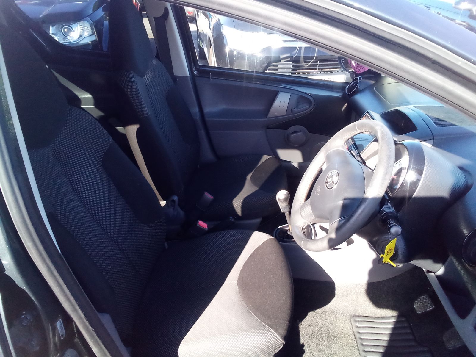 Toyota Aygo 1.0L Go VVT-i Hatchback 5dr Petrol Manual Euro 5 (67 bhp) 5dr Manual 2011