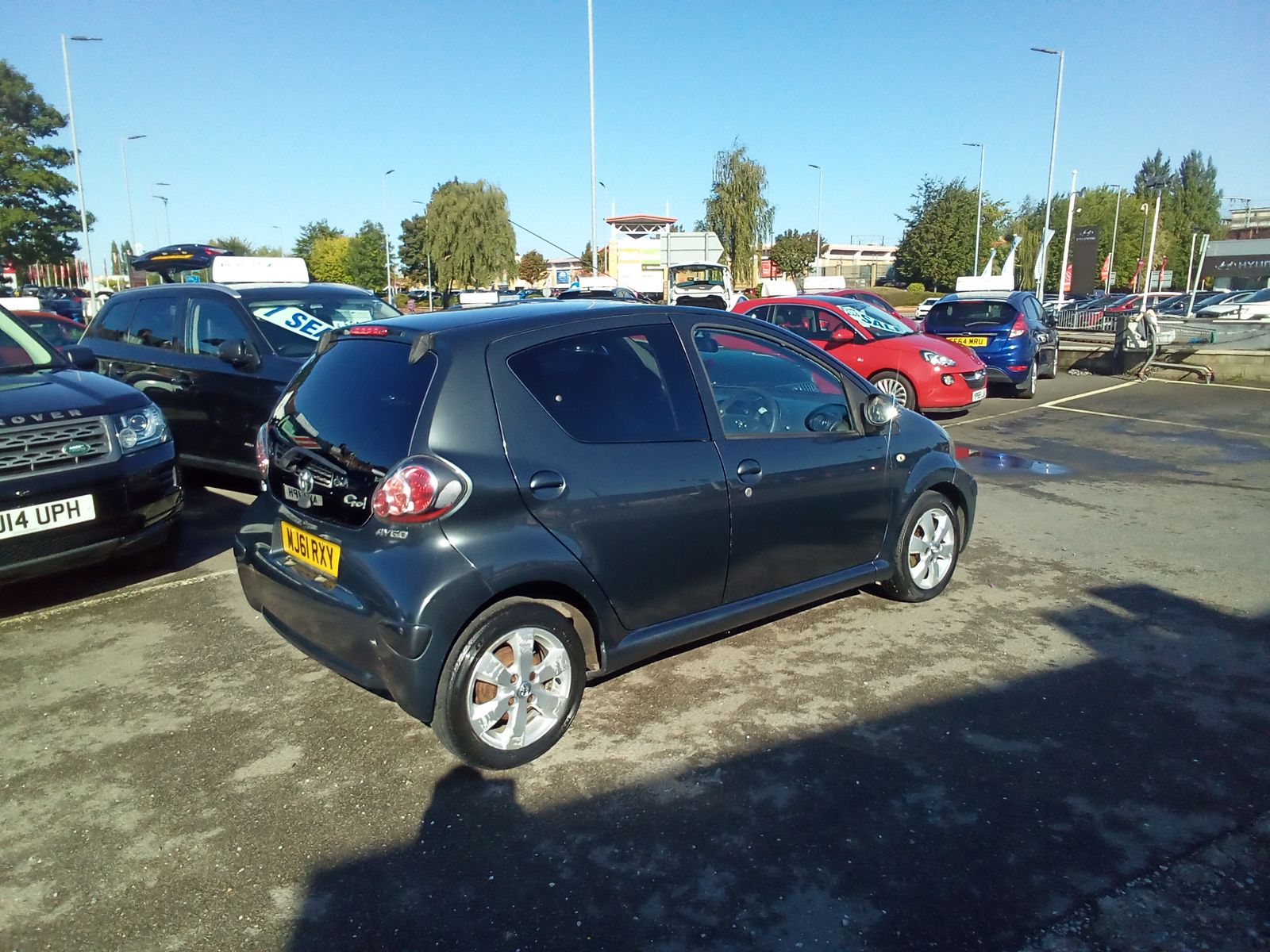 Toyota Aygo 1.0L Go VVT-i Hatchback 5dr Petrol Manual Euro 5 (67 bhp) 5dr Manual 2011