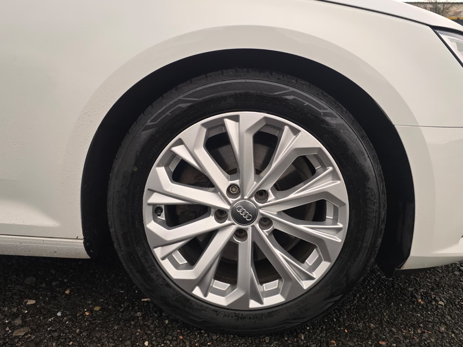 Audi A4 2.0L SE Ultra TDI Estate 5dr Diesel Manual Euro 6 (148 bhp) 5dr Manual 2025