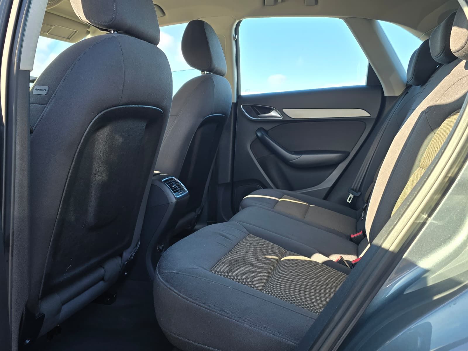 Audi Q3 2.0 TDI SE SUV 5dr Diesel Manual quattro Euro 5 (s/s) (140 ps) 5dr Manual 2026