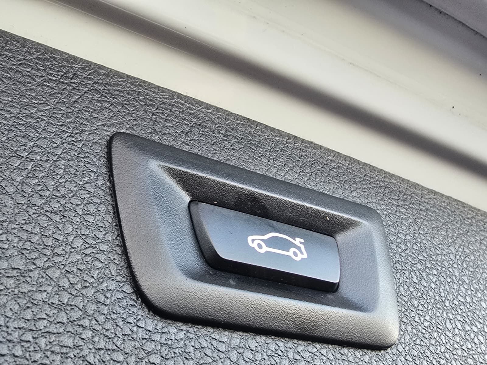 BMW 3 Series 2.0L 320d xDrive M Sport Auto Estate 5dr Diesel Automatic Euro 6 (188 bhp) 5dr Automatic 2025