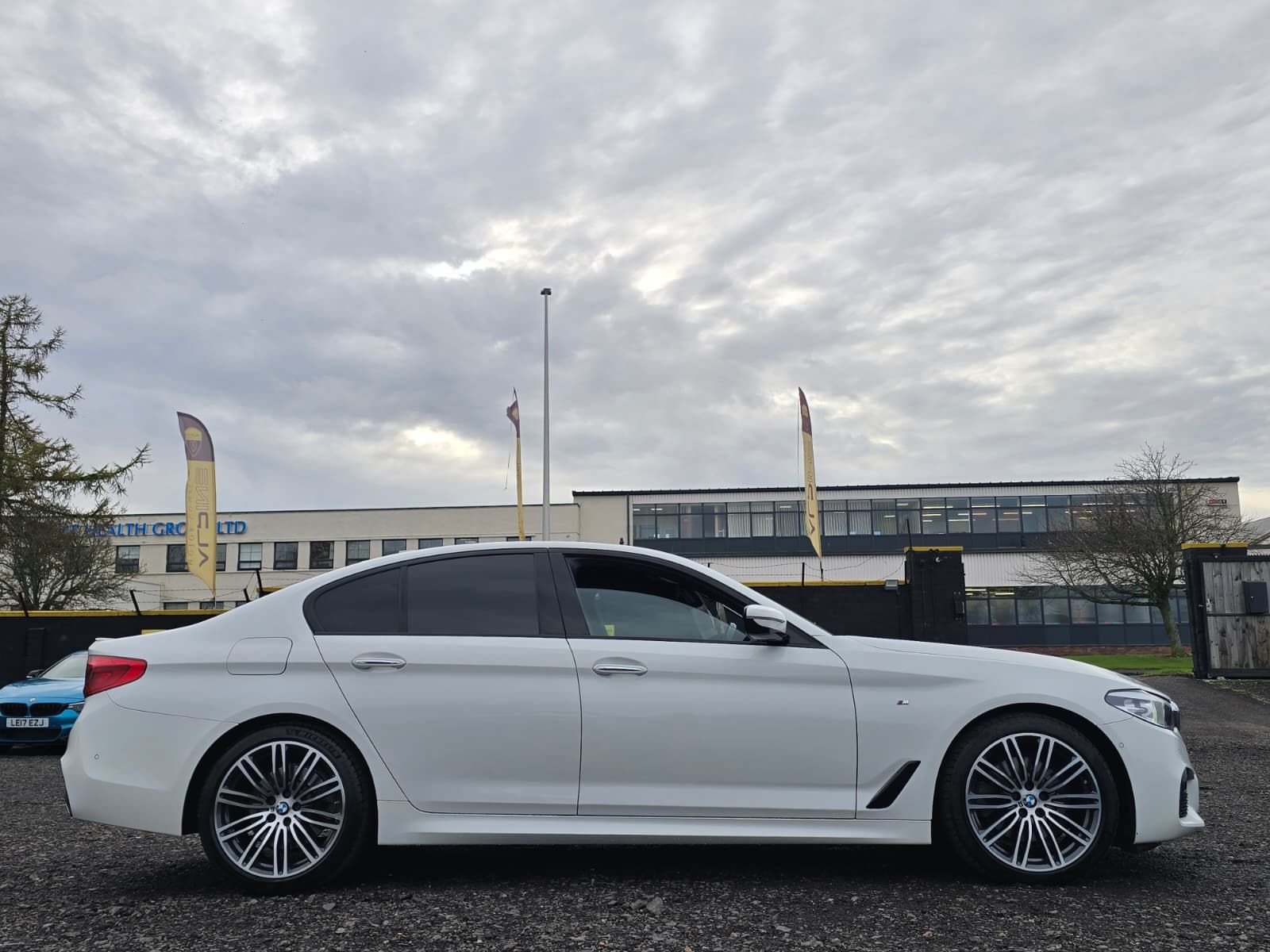 BMW 5 Series 2.0L 520d xDrive M Sport Auto Saloon 4dr Diesel Automatic Euro 6 (188 bhp) 4dr Automatic 2025