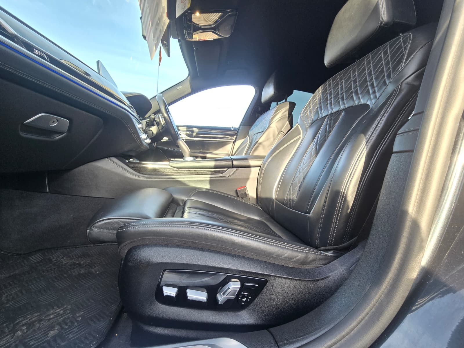 BMW 7 Series 3.0 730d M Sport Saloon 4dr Diesel Auto Euro 6 (s/s) (265 ps) 4dr Automatic 2026