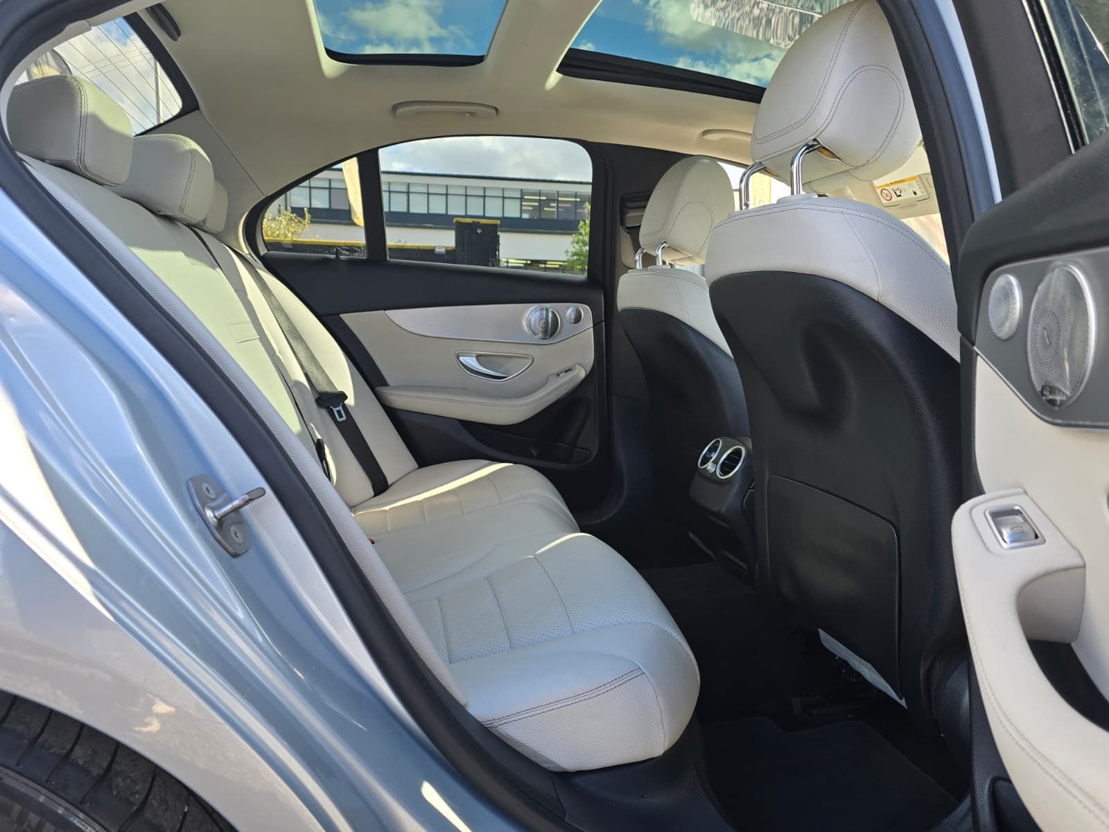 Mercedes-Benz C Class 2.1 C300dh Sport (Premium Plus) Saloon 4dr Diesel Hybrid G-Tronic+ Euro 6 (s/s) (231 ps) 4dr Automatic 2026