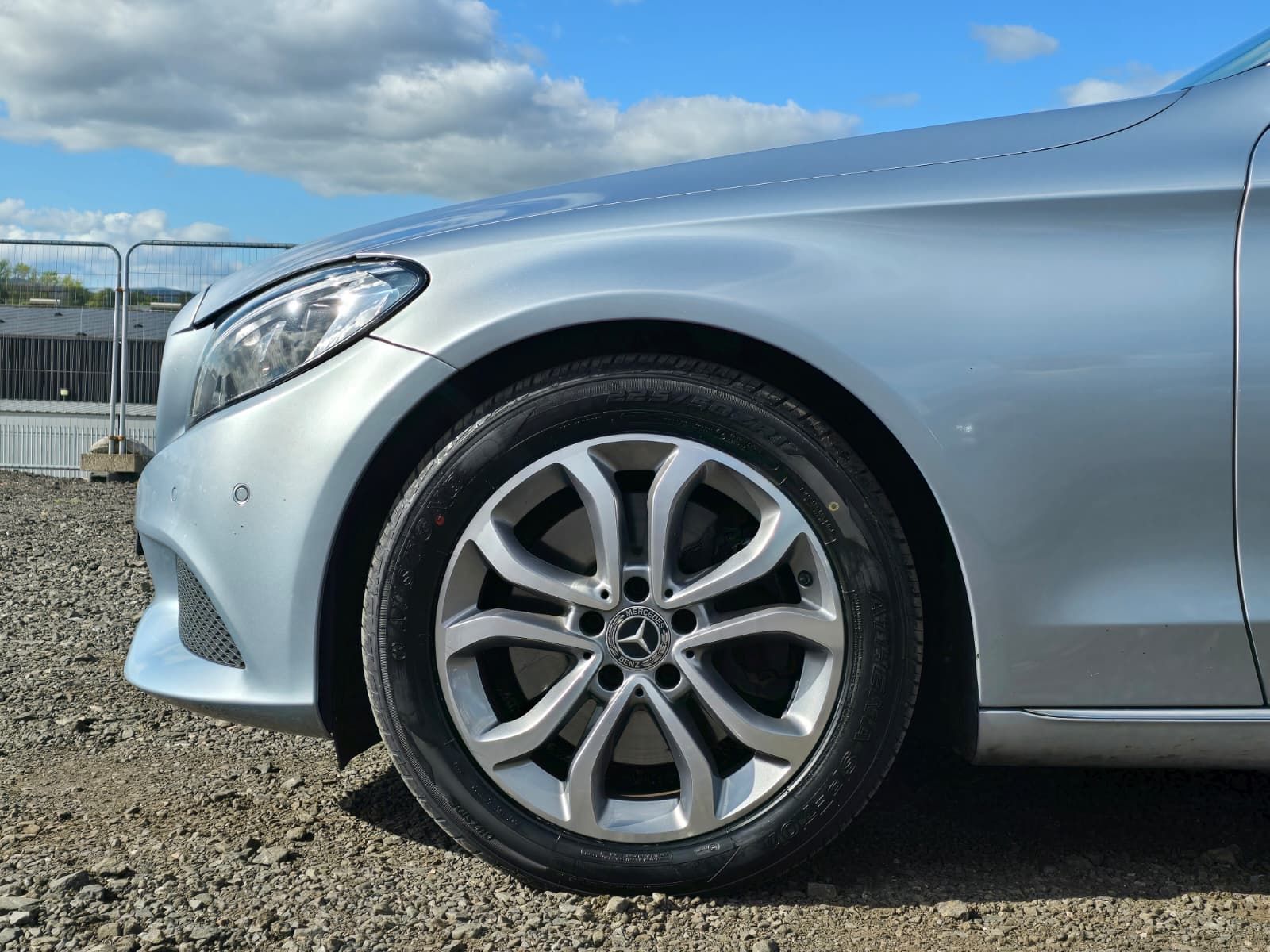 Mercedes-Benz C Class 2.1 C300dh Sport (Premium Plus) Saloon 4dr Diesel Hybrid G-Tronic+ Euro 6 (s/s) (231 ps) 4dr Automatic 2026