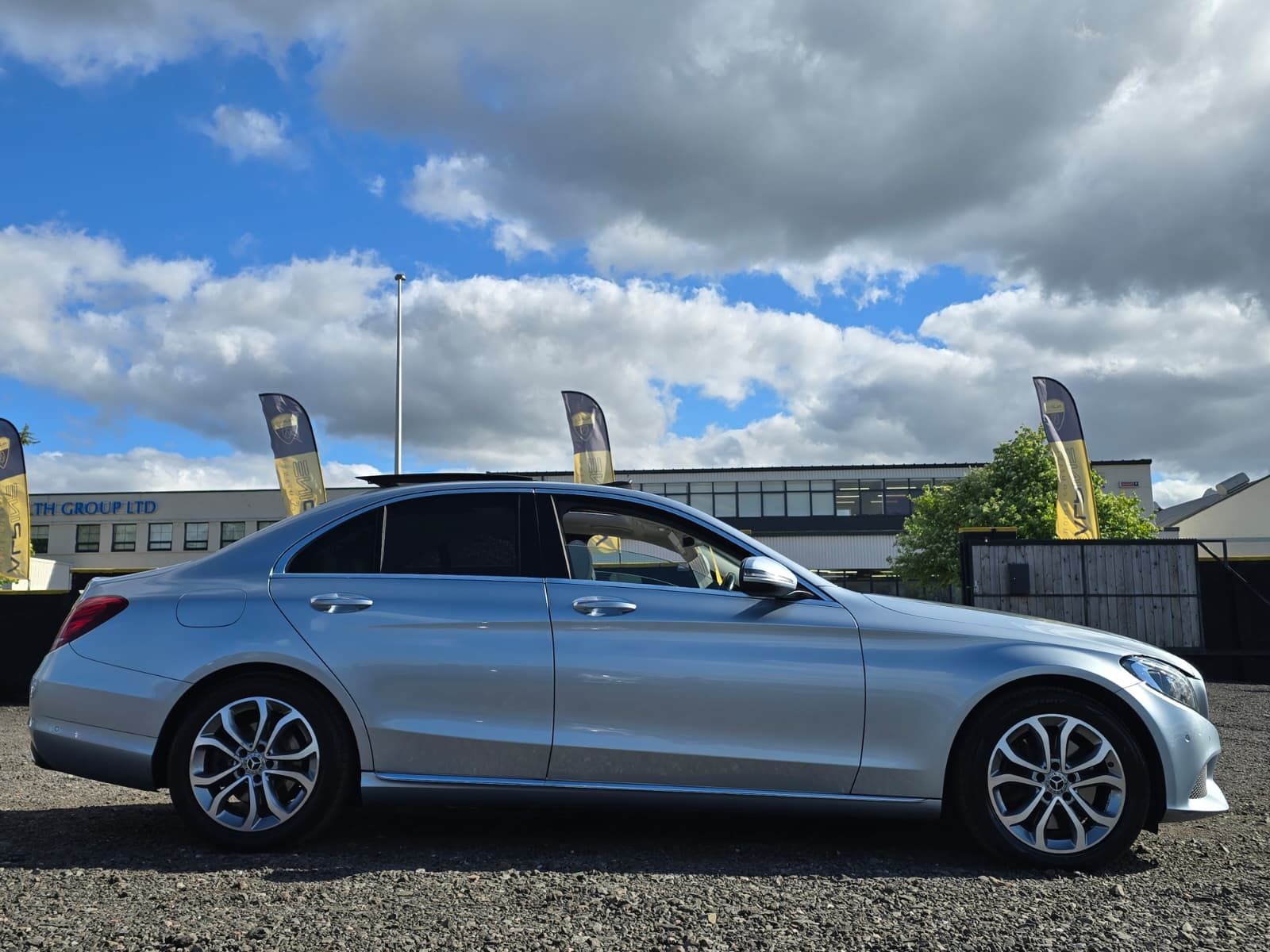 Mercedes-Benz C Class 2.1 C300dh Sport (Premium Plus) Saloon 4dr Diesel Hybrid G-Tronic+ Euro 6 (s/s) (231 ps) 4dr Automatic 2026