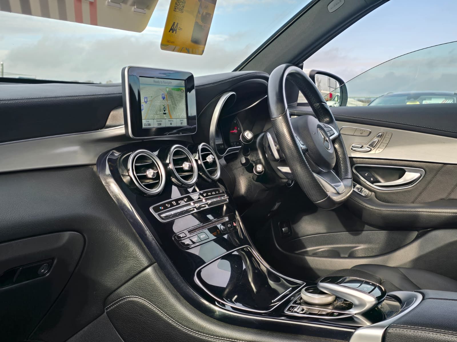 Mercedes-Benz GLC 2.1L 250 D 4Matic AMG Line Premium Auto SUV 5dr Diesel Automatic Euro 6 (201 bhp) 5dr Automatic 2025