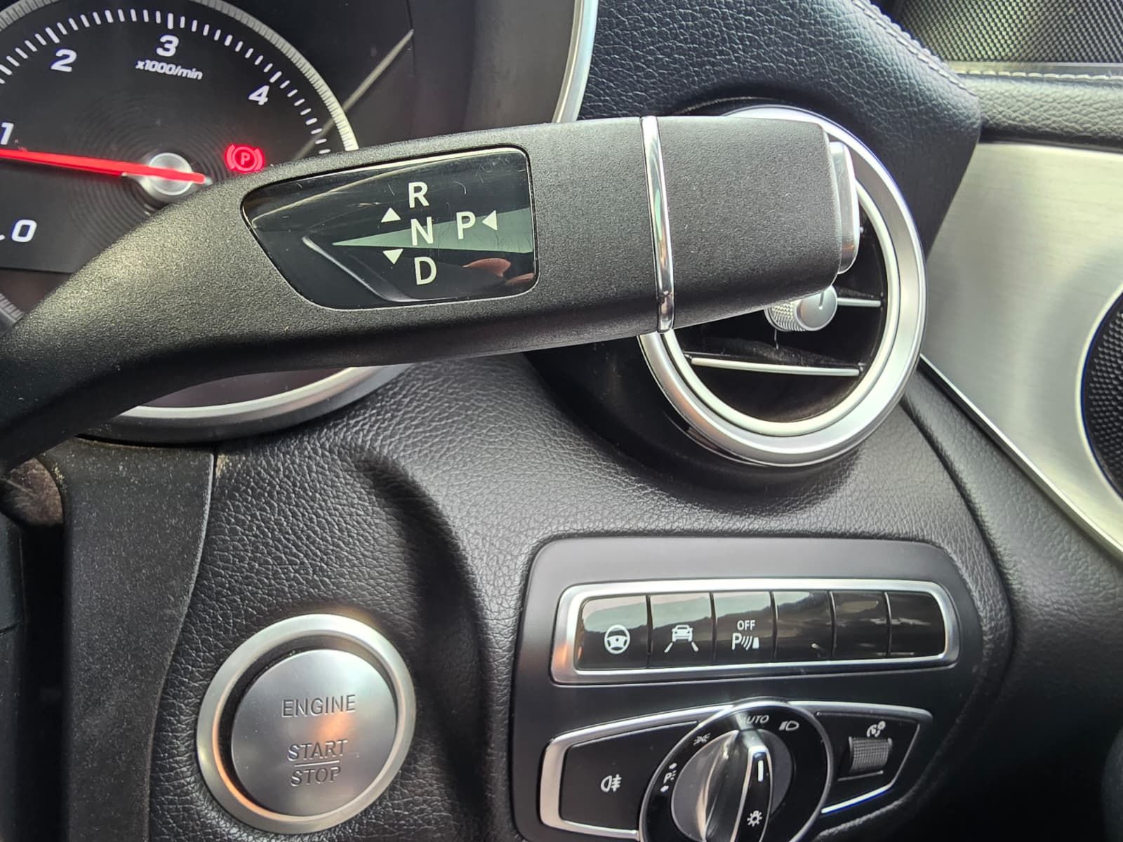 Mercedes-Benz GLC 2.1L 250 D 4Matic AMG Line Premium Auto SUV 5dr Diesel Automatic Euro 6 (201 bhp) 5dr Automatic 2025