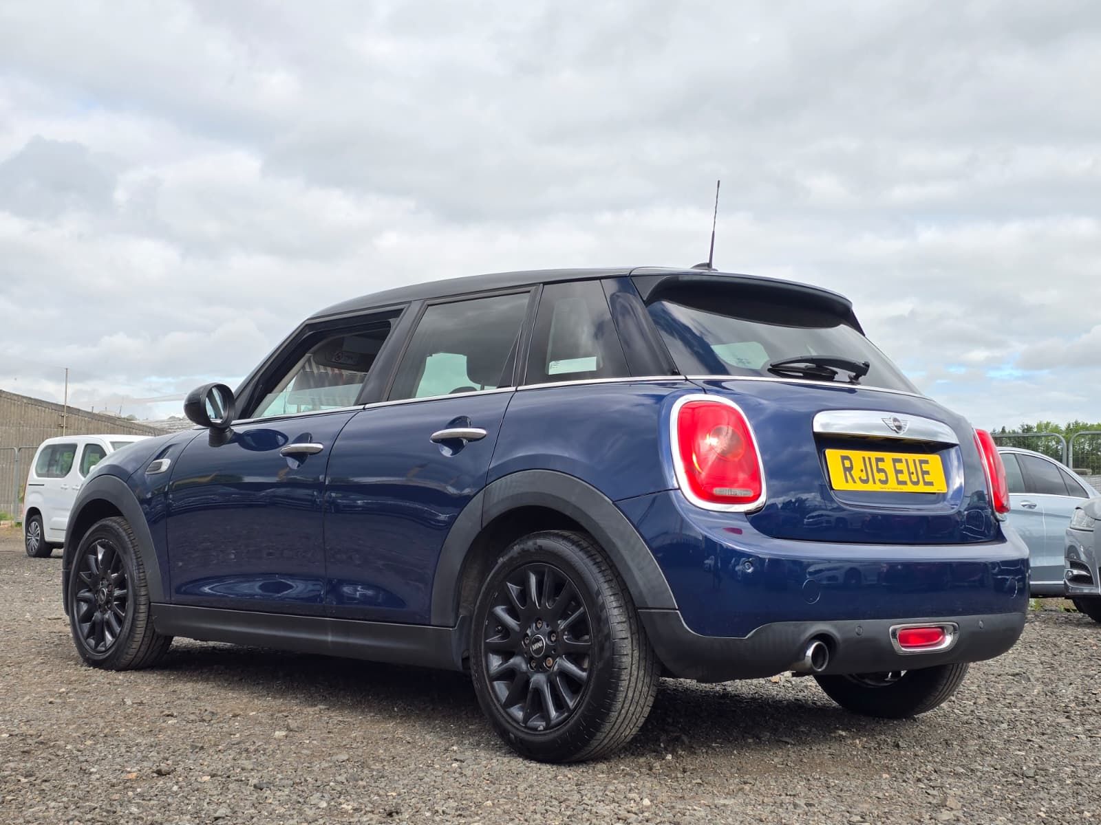 MINI Hatch 1.5 Cooper Hatchback 5dr Petrol Manual Euro 6 (s/s) (136 ps) 5dr Manual 2026