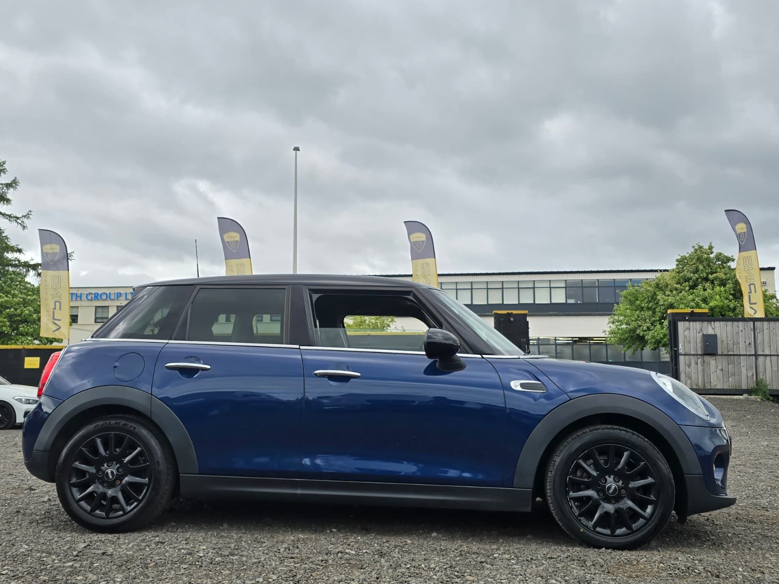 MINI Hatch 1.5 Cooper Hatchback 5dr Petrol Manual Euro 6 (s/s) (136 ps) 5dr Manual 2026
