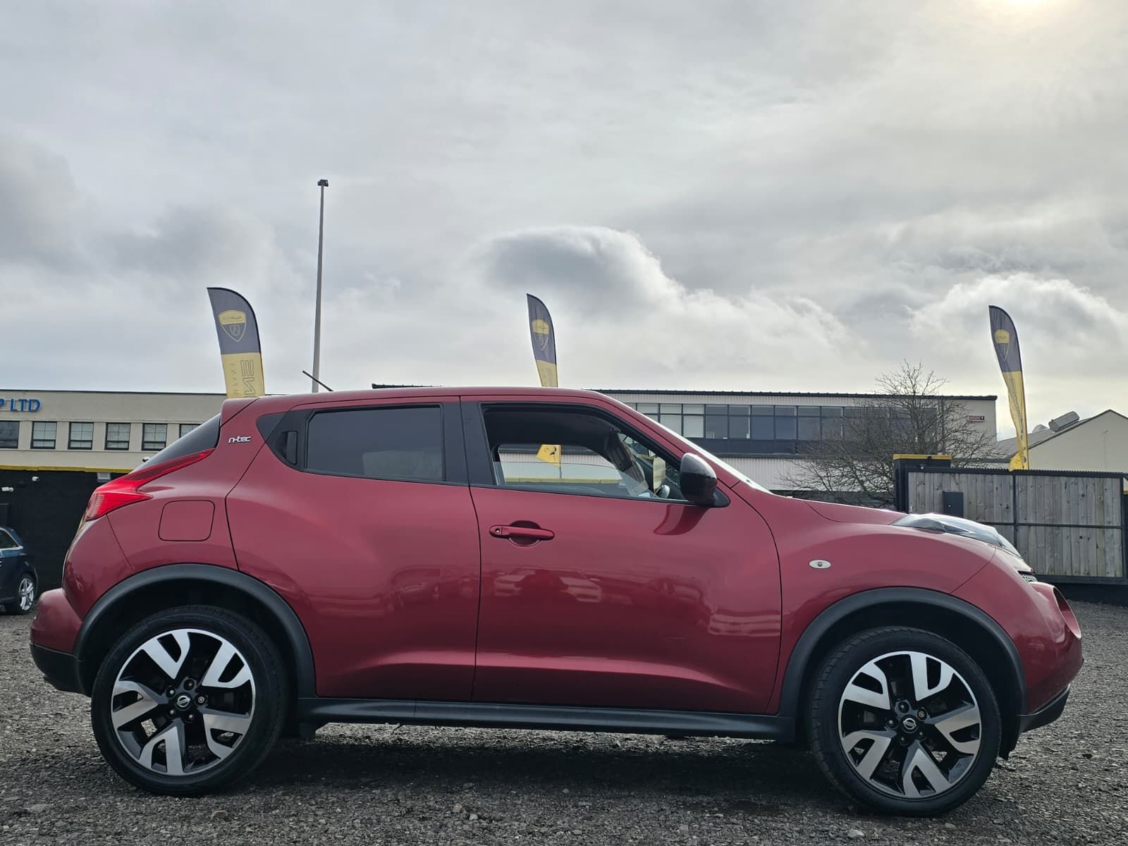 Nissan Juke 1.6 n-tec SUV 5dr Petrol Manual Euro 5 (17in Alloy) (117 ps) 5dr Manual 2026