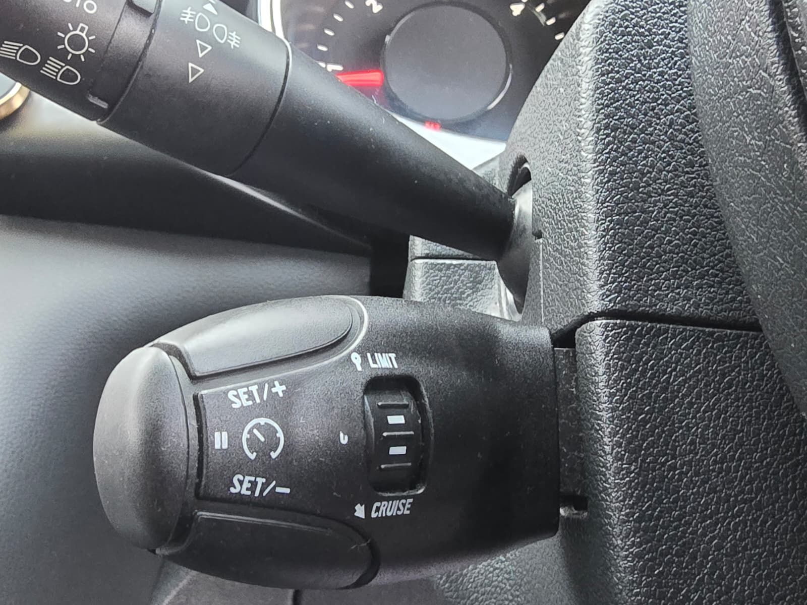 Peugeot 3008 1.6 HDi Active SUV 5dr Diesel Manual Euro 5 (112 ps) 5dr Manual 2026